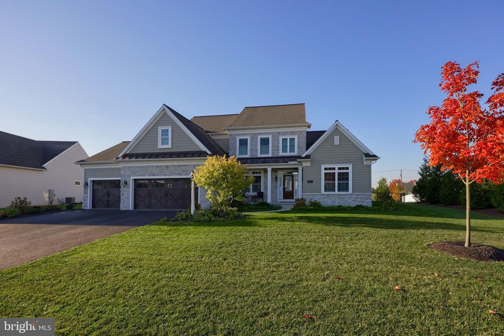 Photo of 1078 Valley Crossing Drive, Lititz, PA 17543 (MLS # PALA2059140)