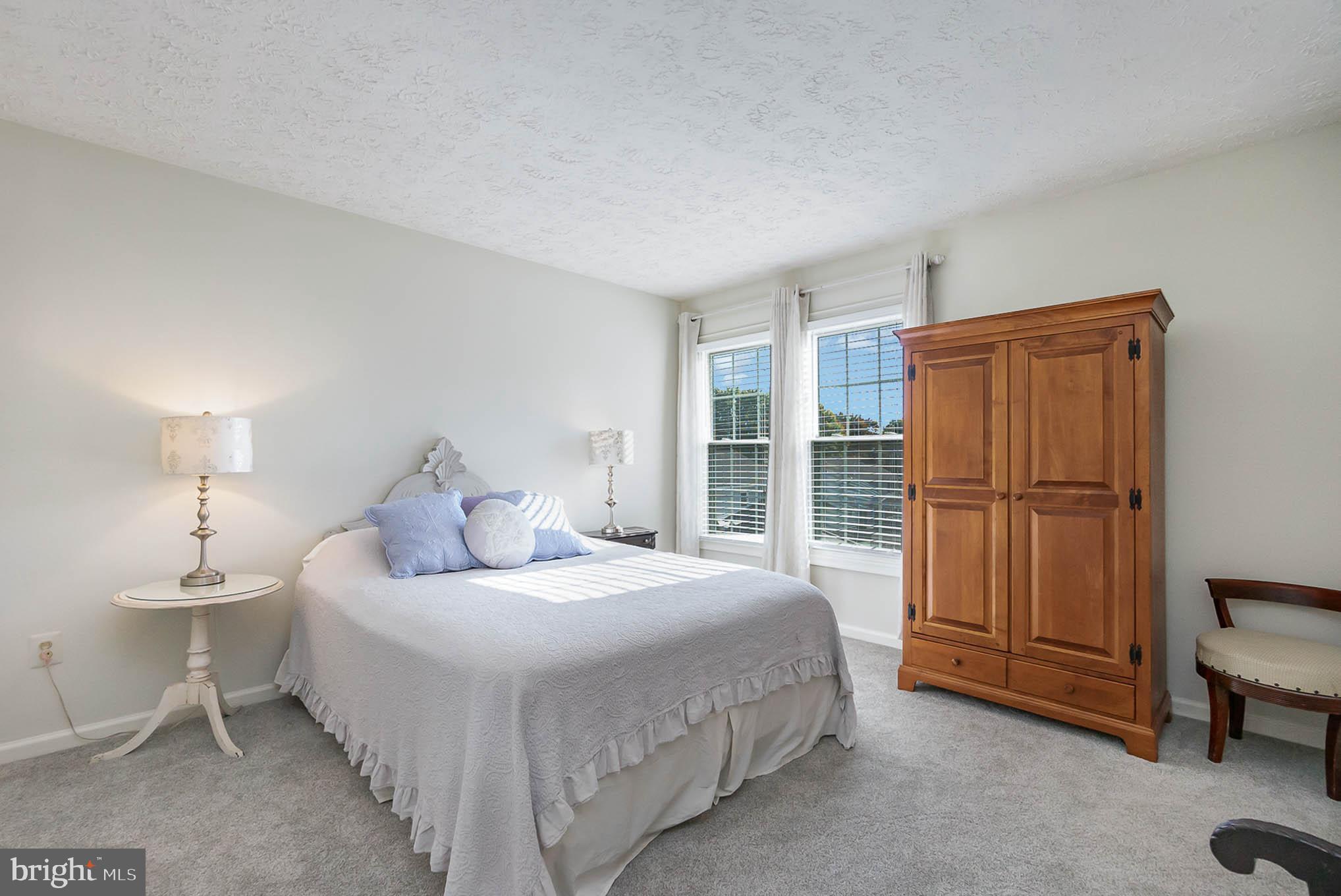 PERRY HALL - Residential