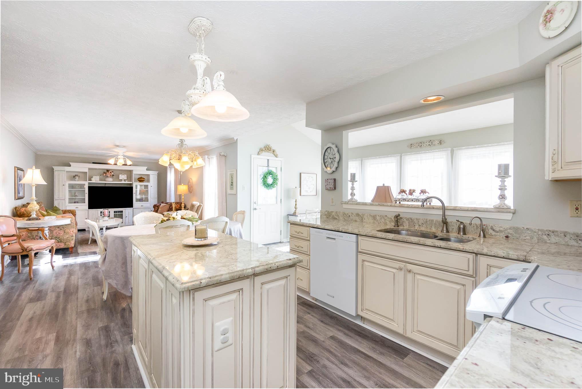 PERRY HALL - Residential