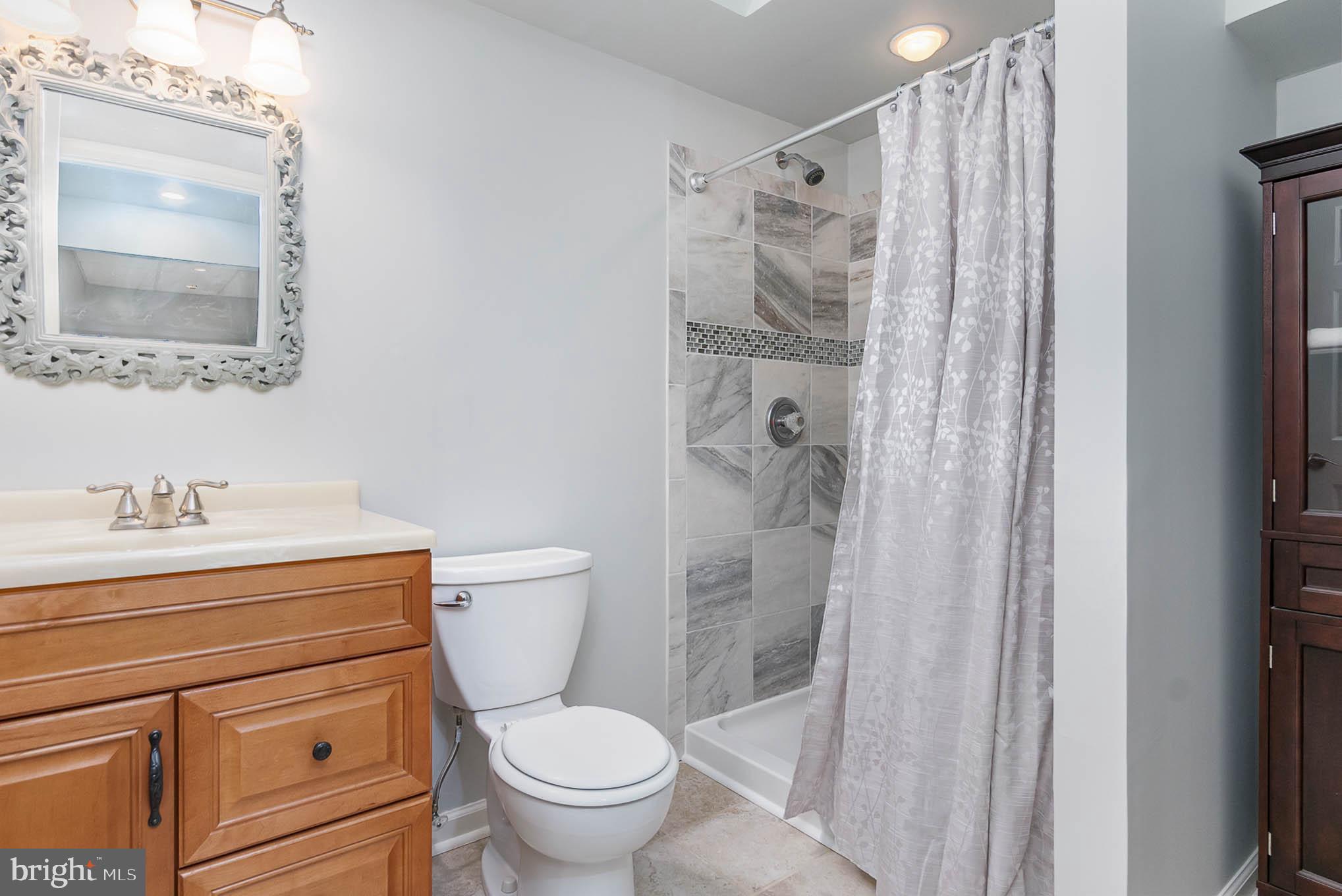 PERRY HALL - Residential