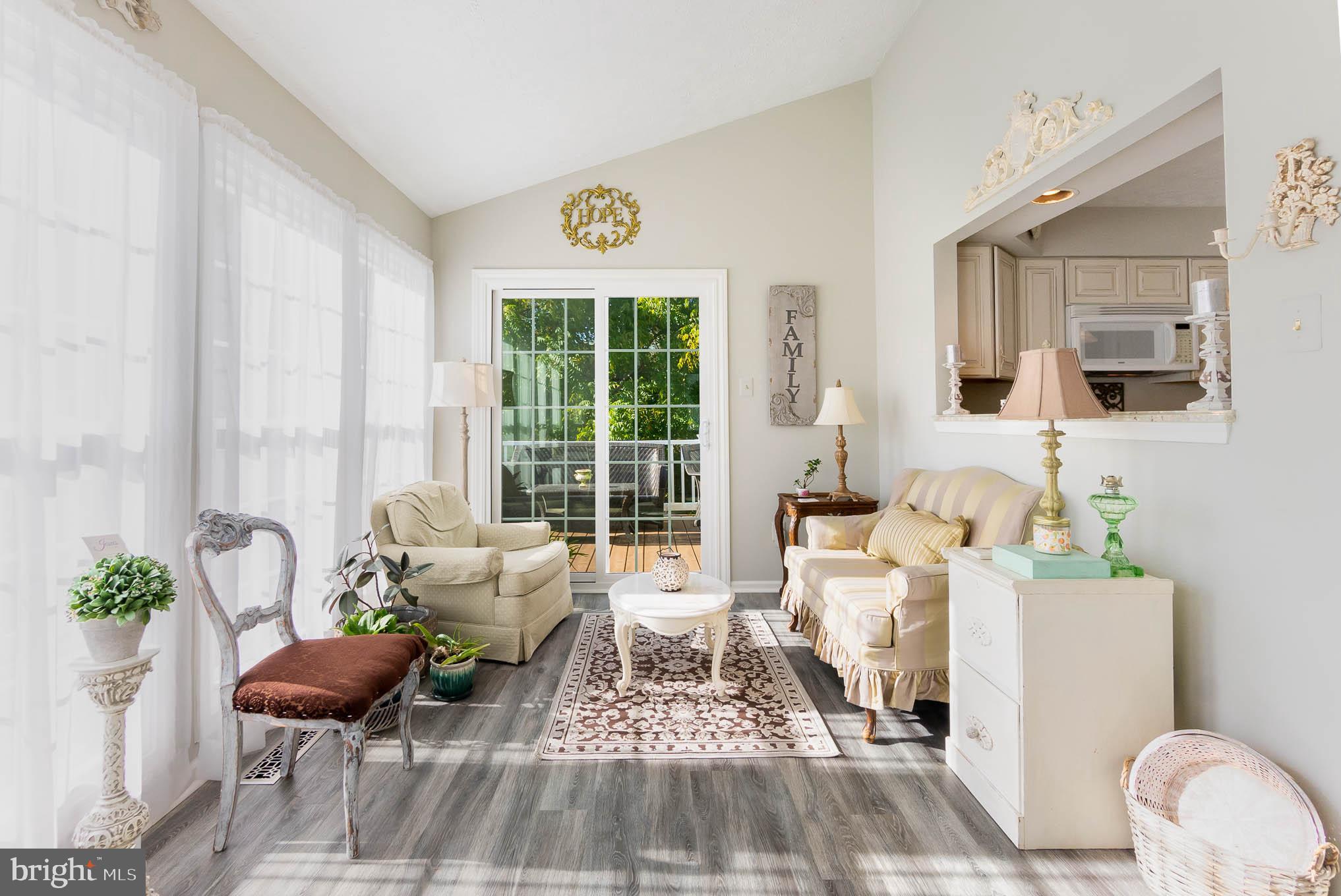 PERRY HALL - Residential