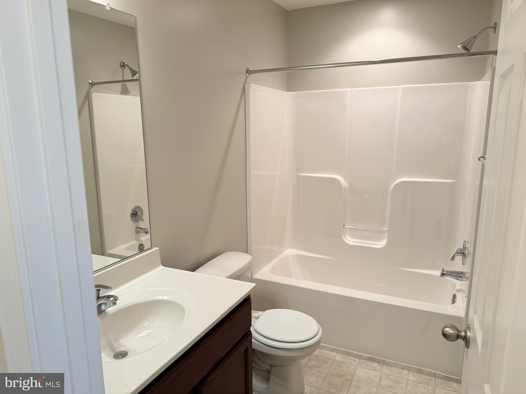 RIVERSIDE VILLAGES - Residential Lease