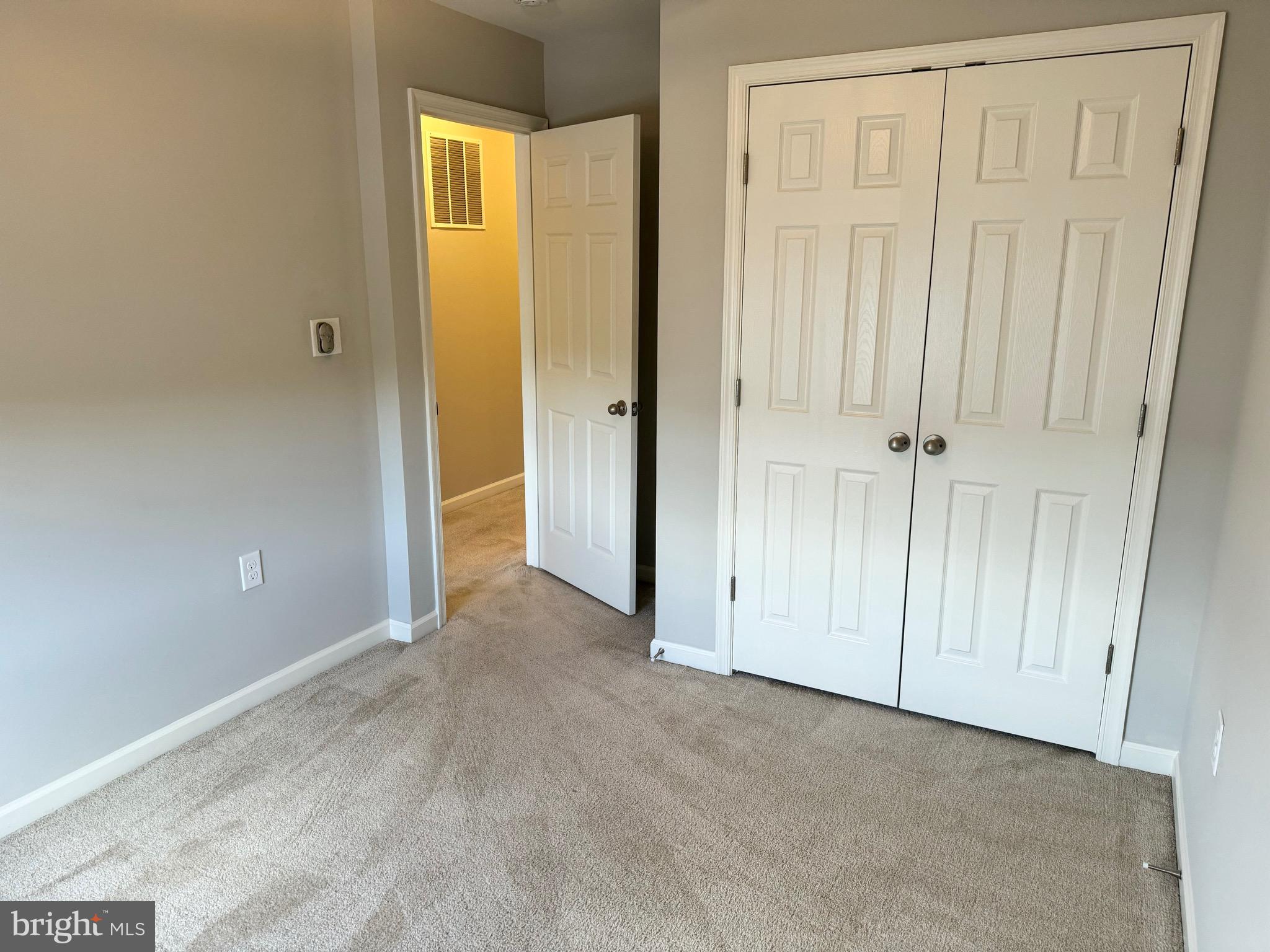 RIVERSIDE VILLAGES - Residential Lease