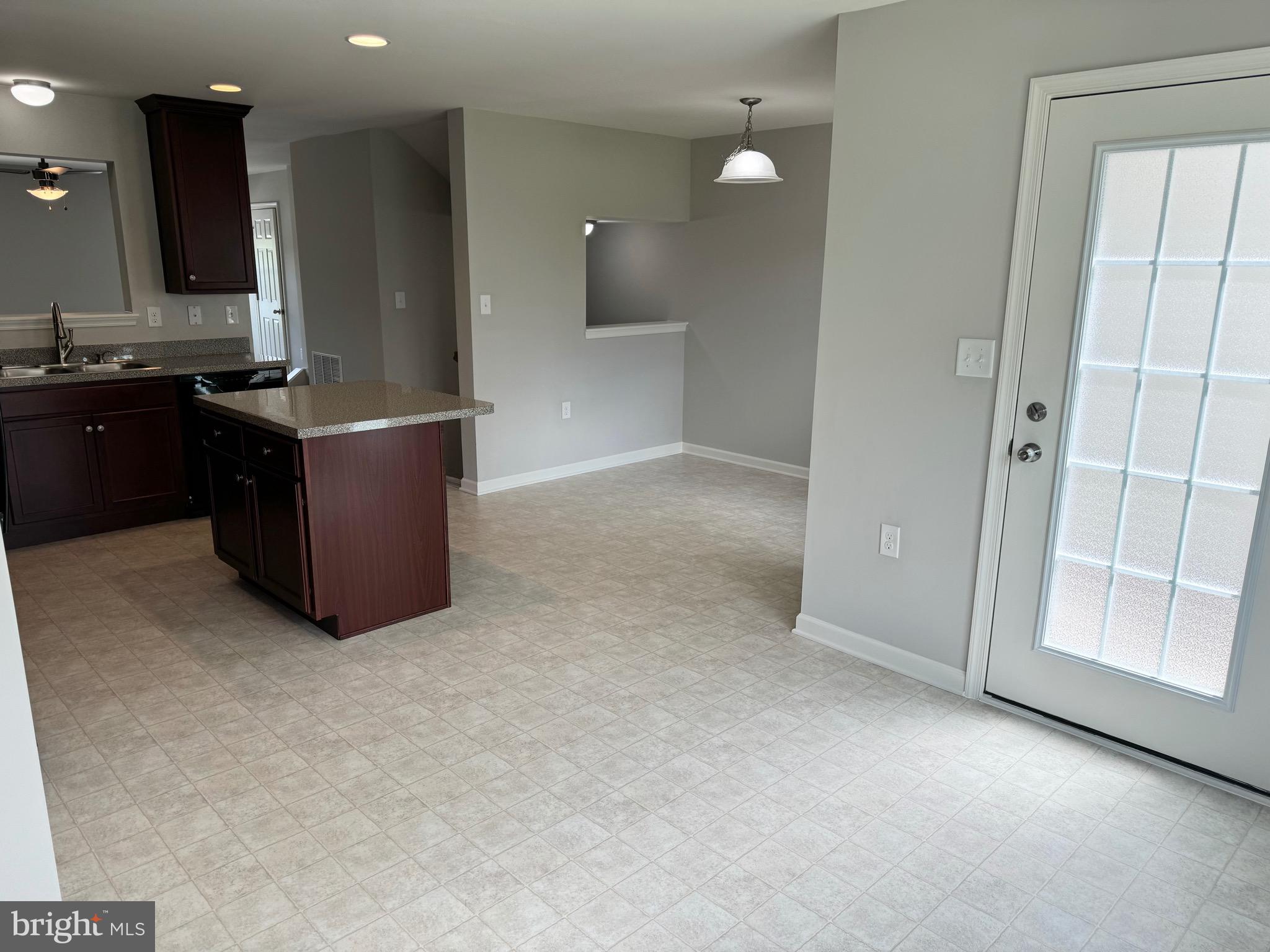 RIVERSIDE VILLAGES - Residential Lease