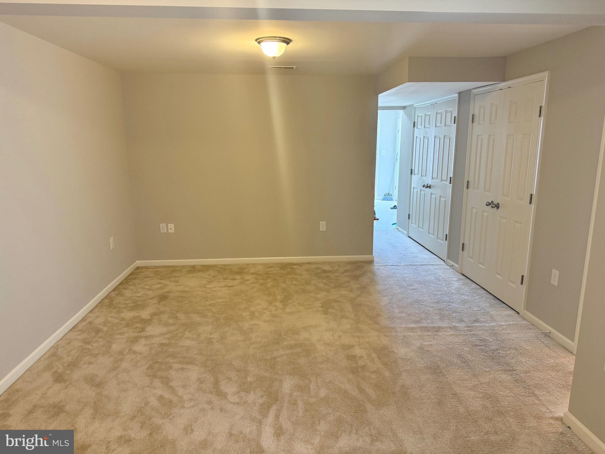 RIVERSIDE VILLAGES - Residential Lease