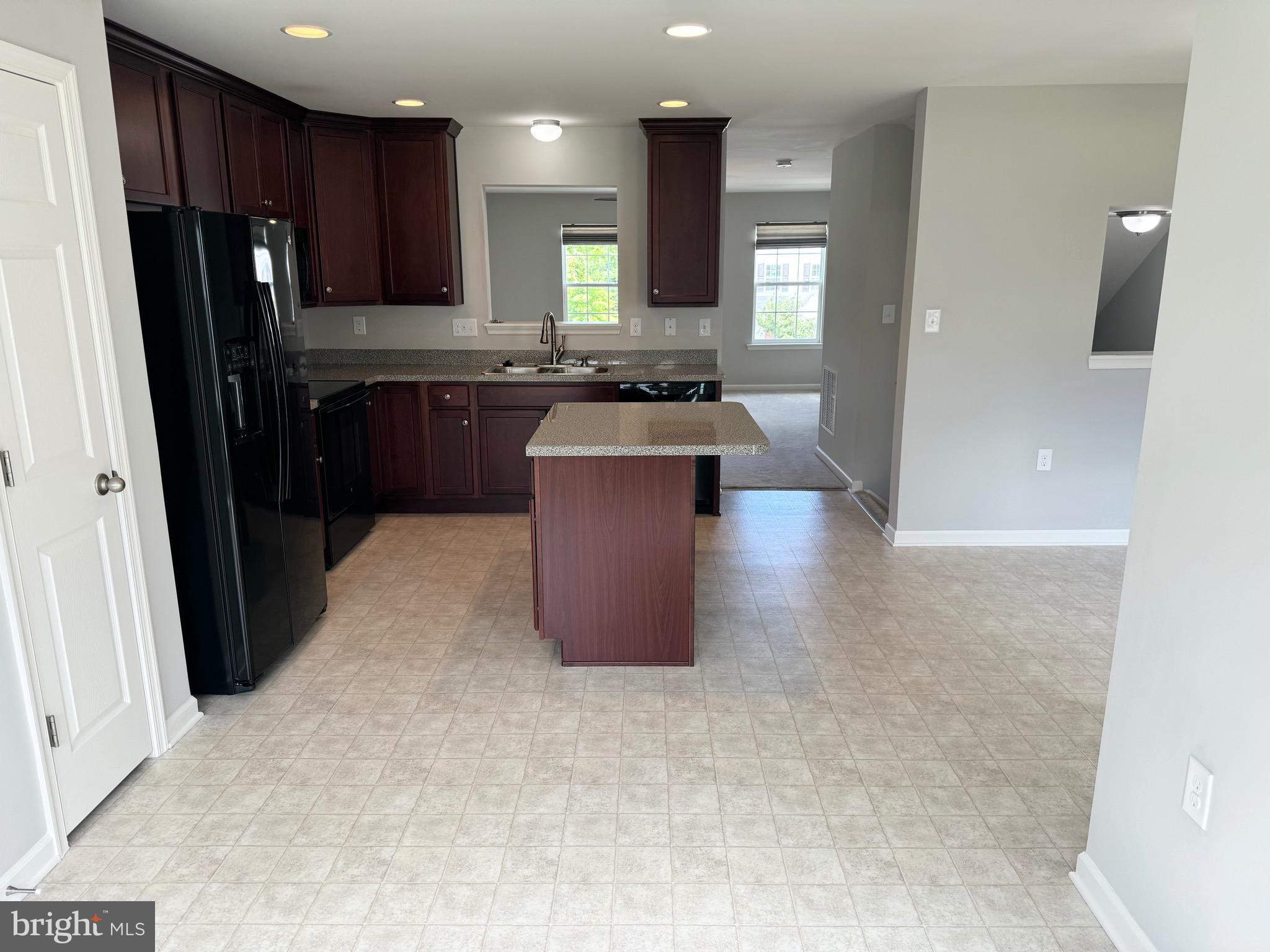 RIVERSIDE VILLAGES - Residential Lease