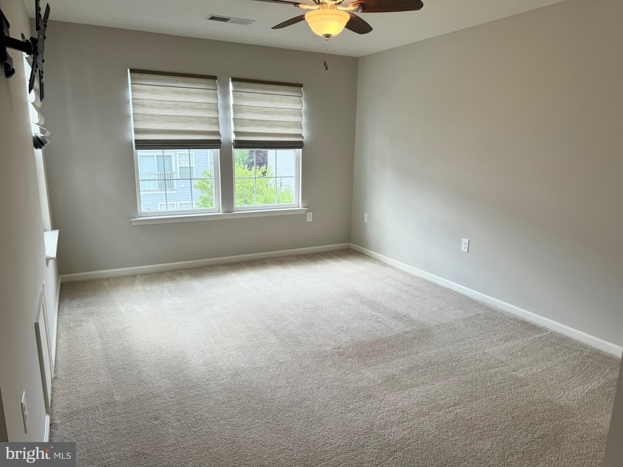 RIVERSIDE VILLAGES - Residential Lease