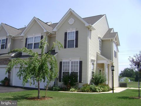 Townhouse For Sale - 2602 Brownstone Drive<br/> DOVER, PA 17315
