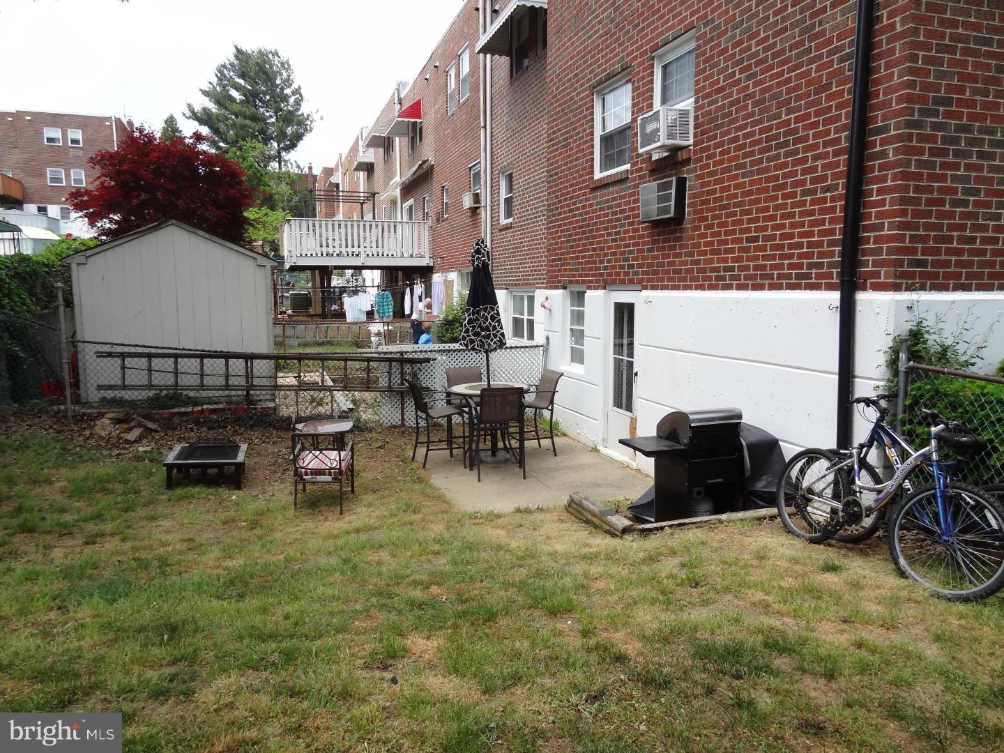 HOLMESBURG - Residential Income