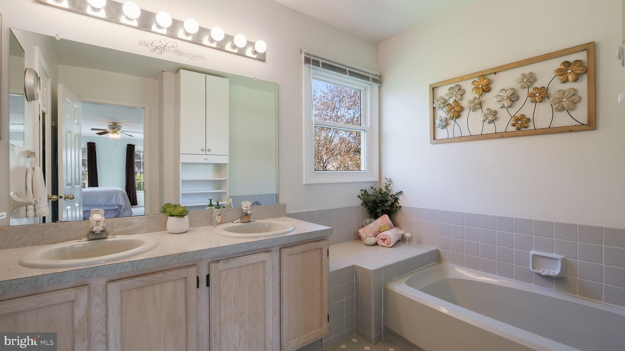 NEWTOWN GATE - Residential