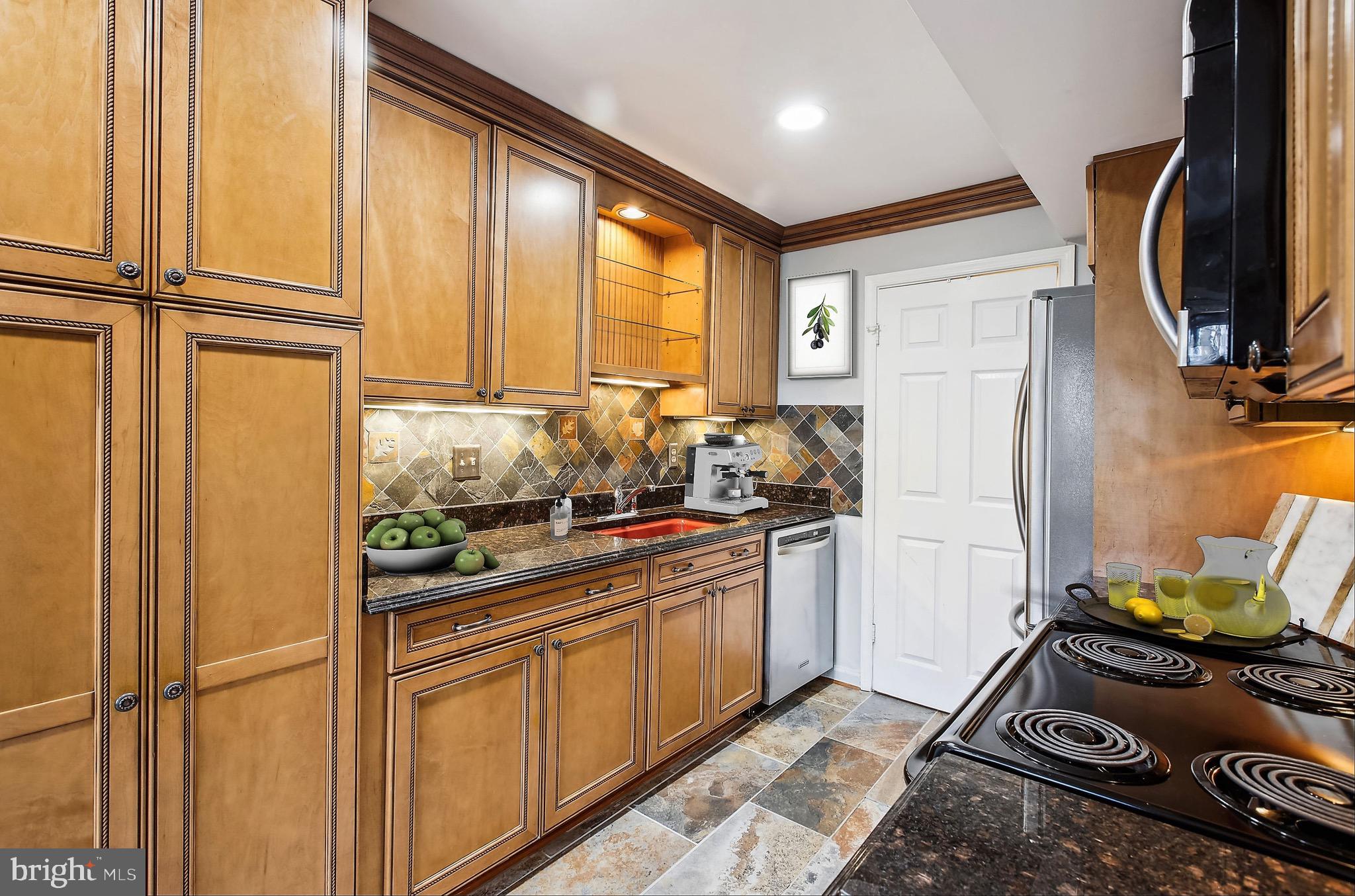 LAKEVIEW - Residential