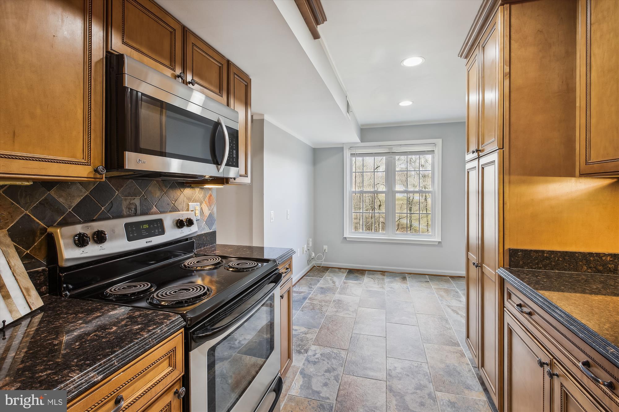 LAKEVIEW - Residential