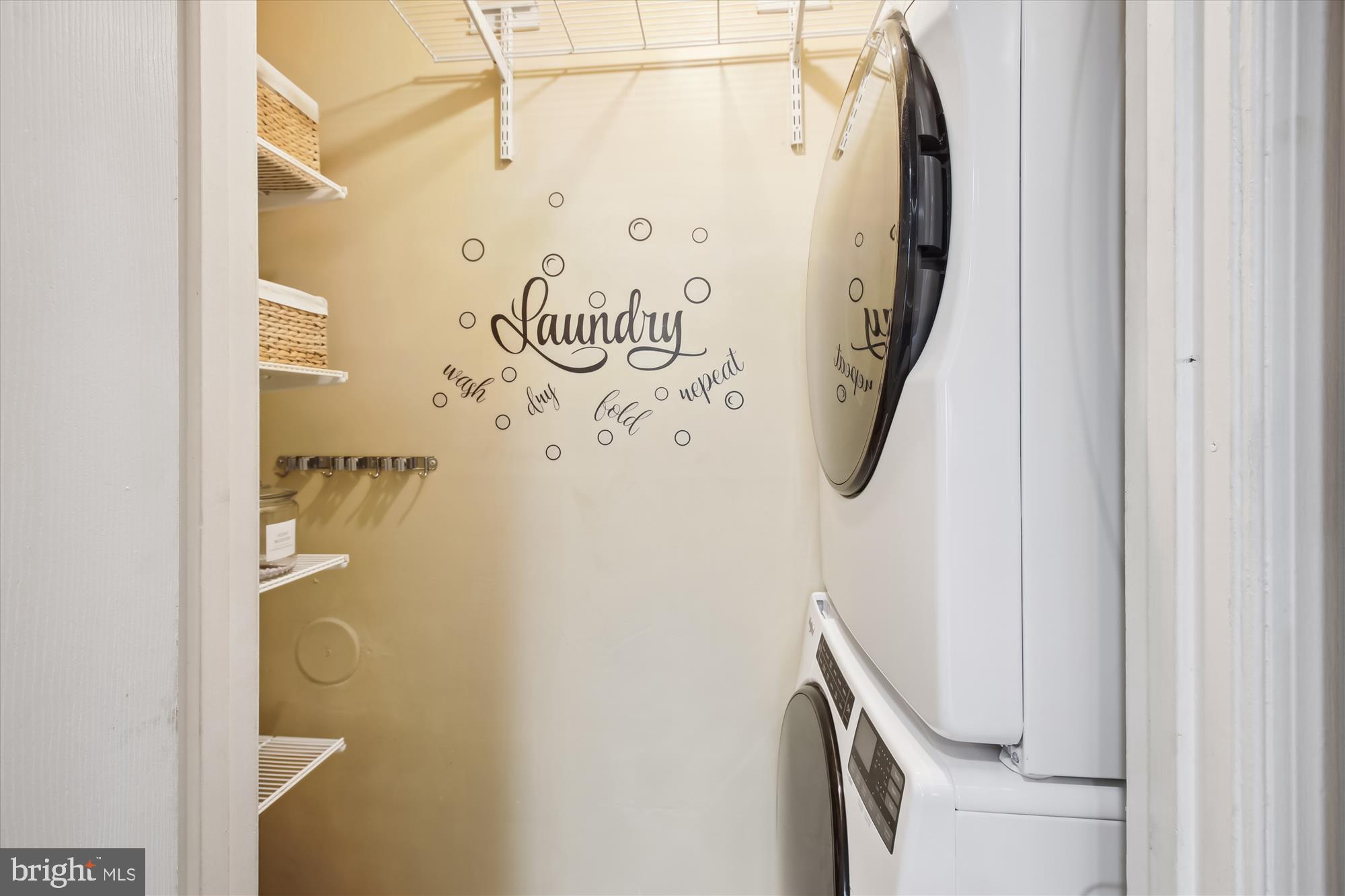 LAKEVIEW - Residential