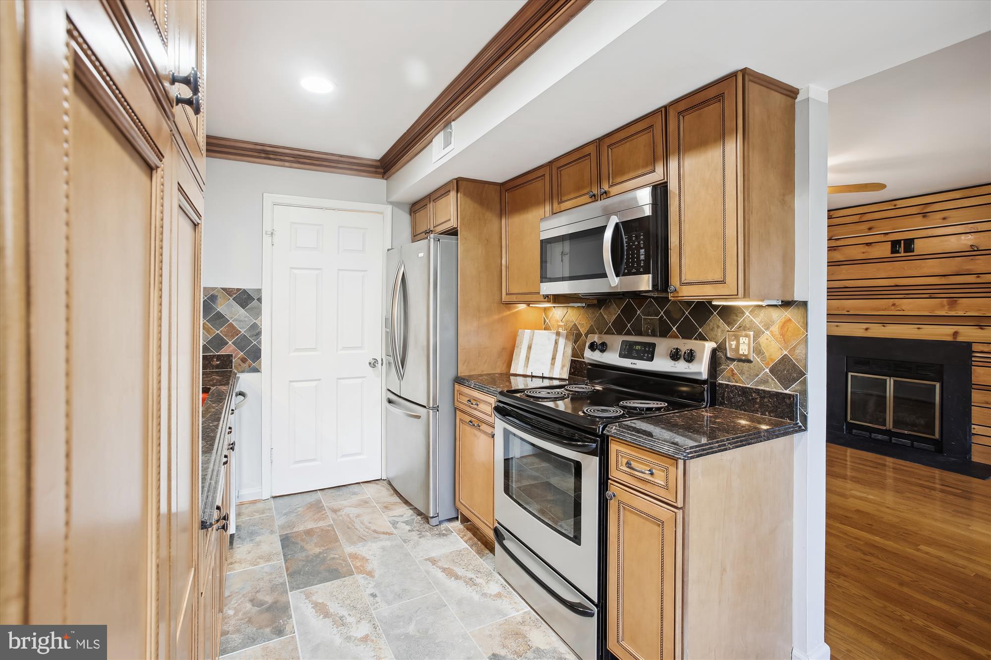 LAKEVIEW - Residential