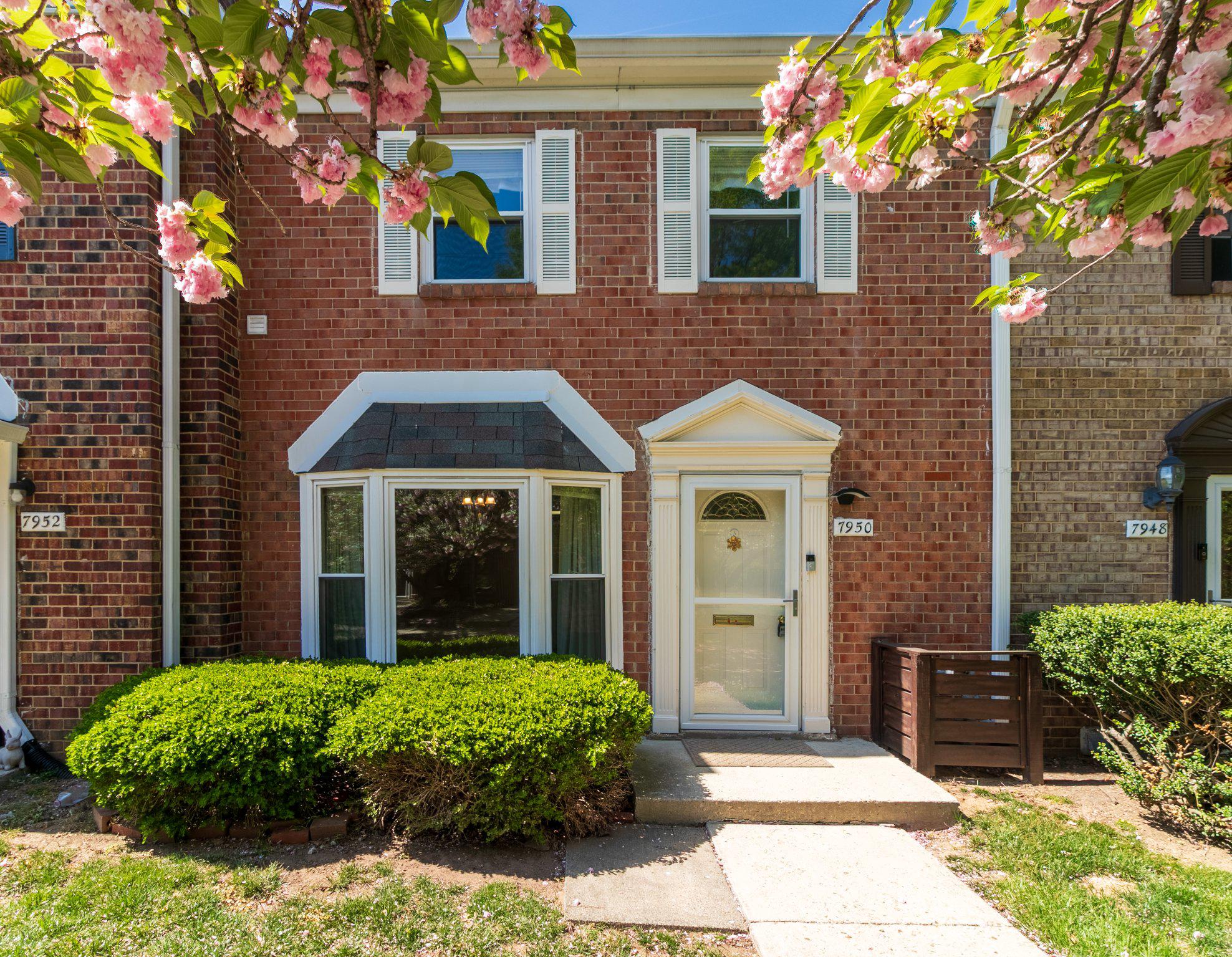 CHARLESTOWNE VILLAGE - Residential