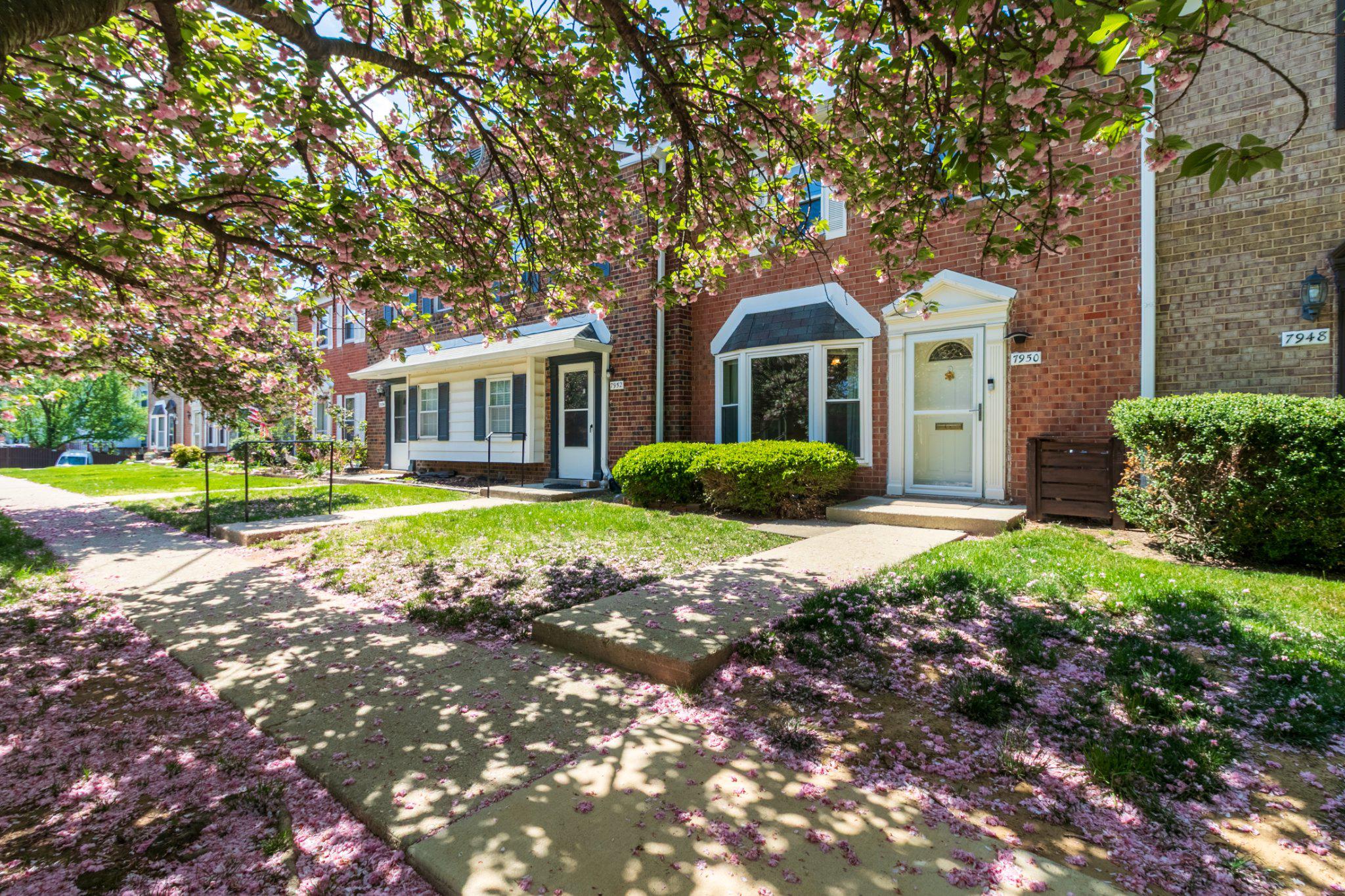 CHARLESTOWNE VILLAGE - Residential