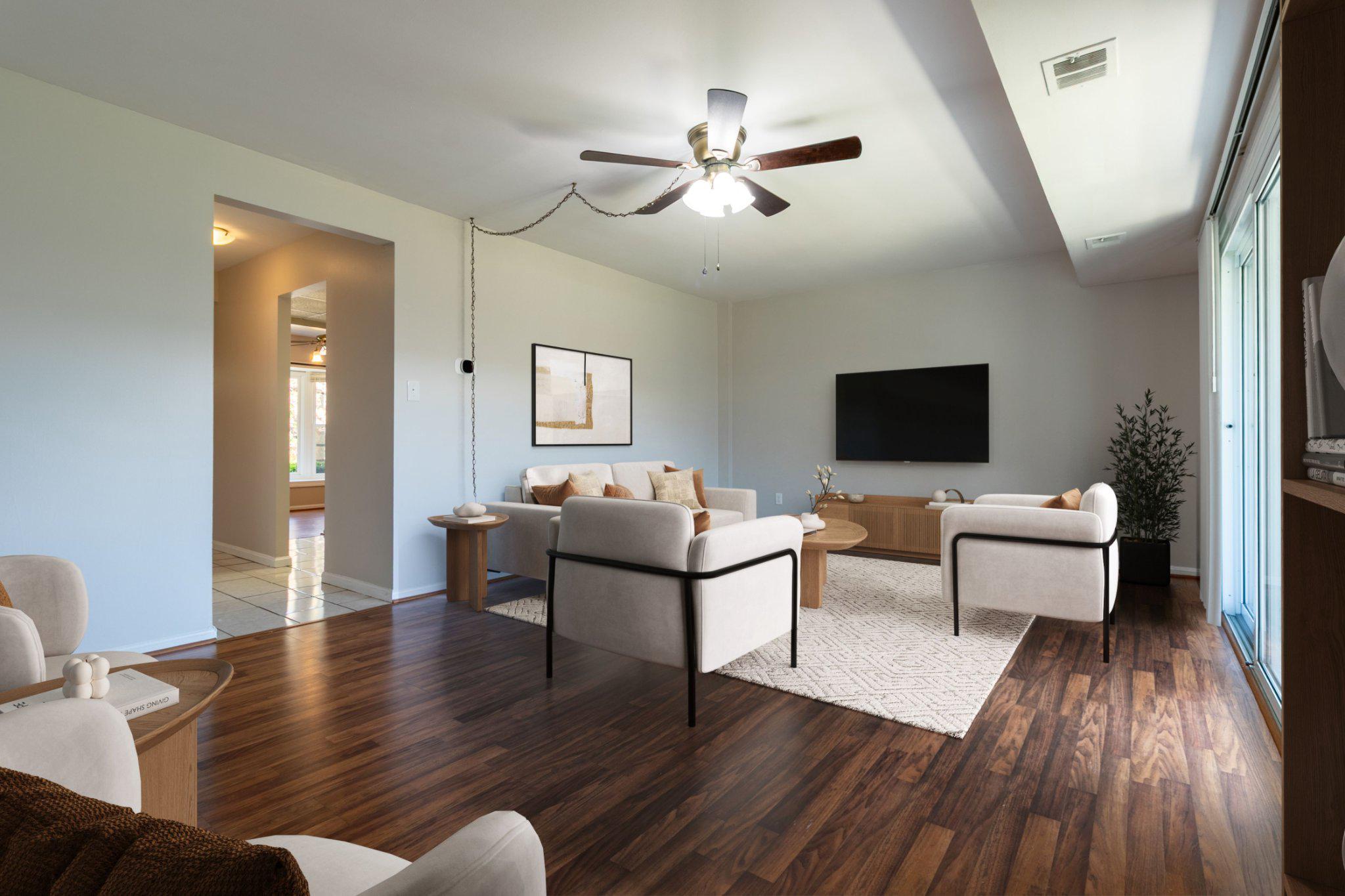 CHARLESTOWNE VILLAGE - Residential