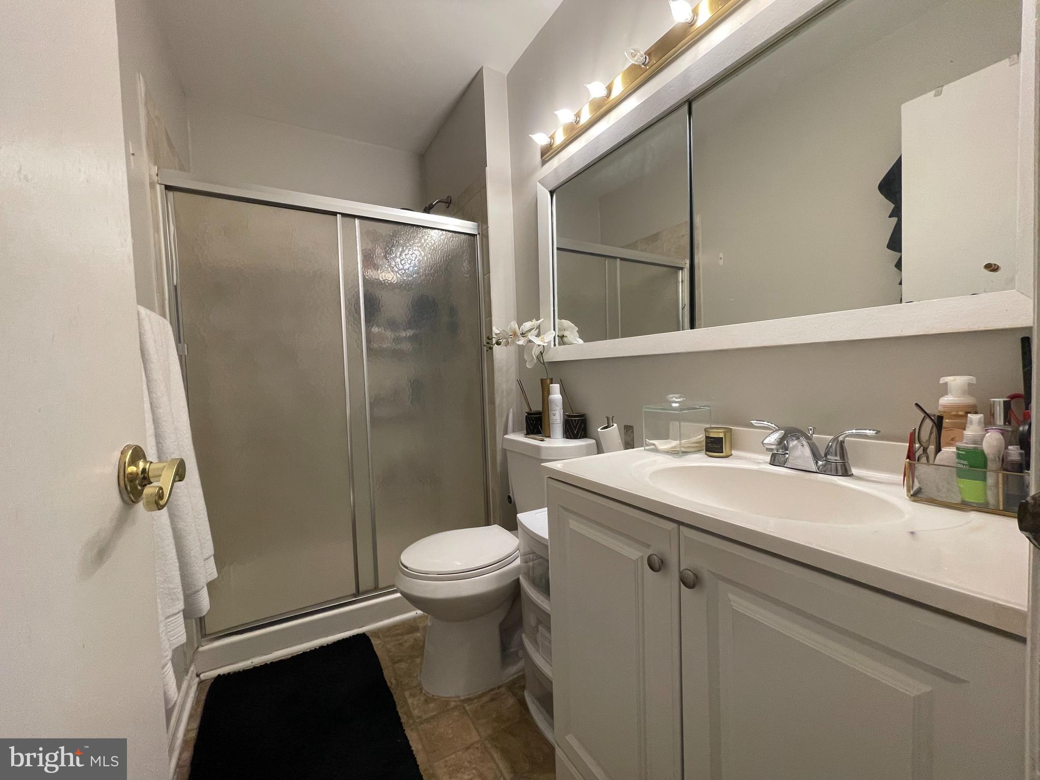 KING OF PRUSSIA - Residential Lease