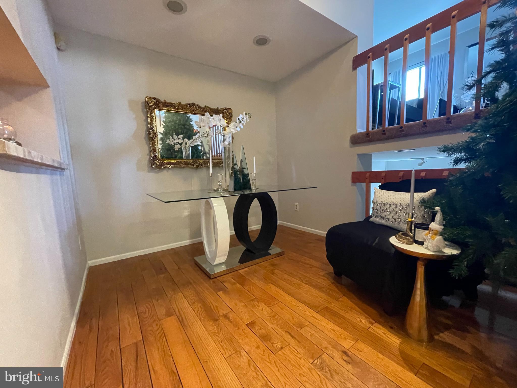 KING OF PRUSSIA - Residential Lease