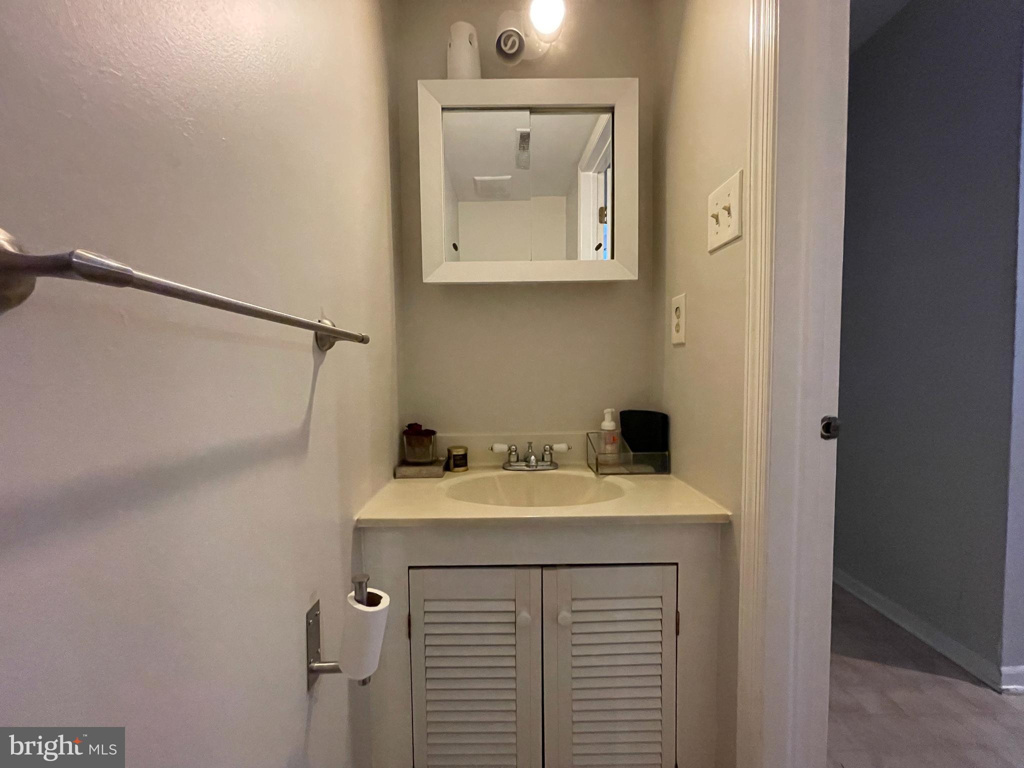 KING OF PRUSSIA - Residential Lease