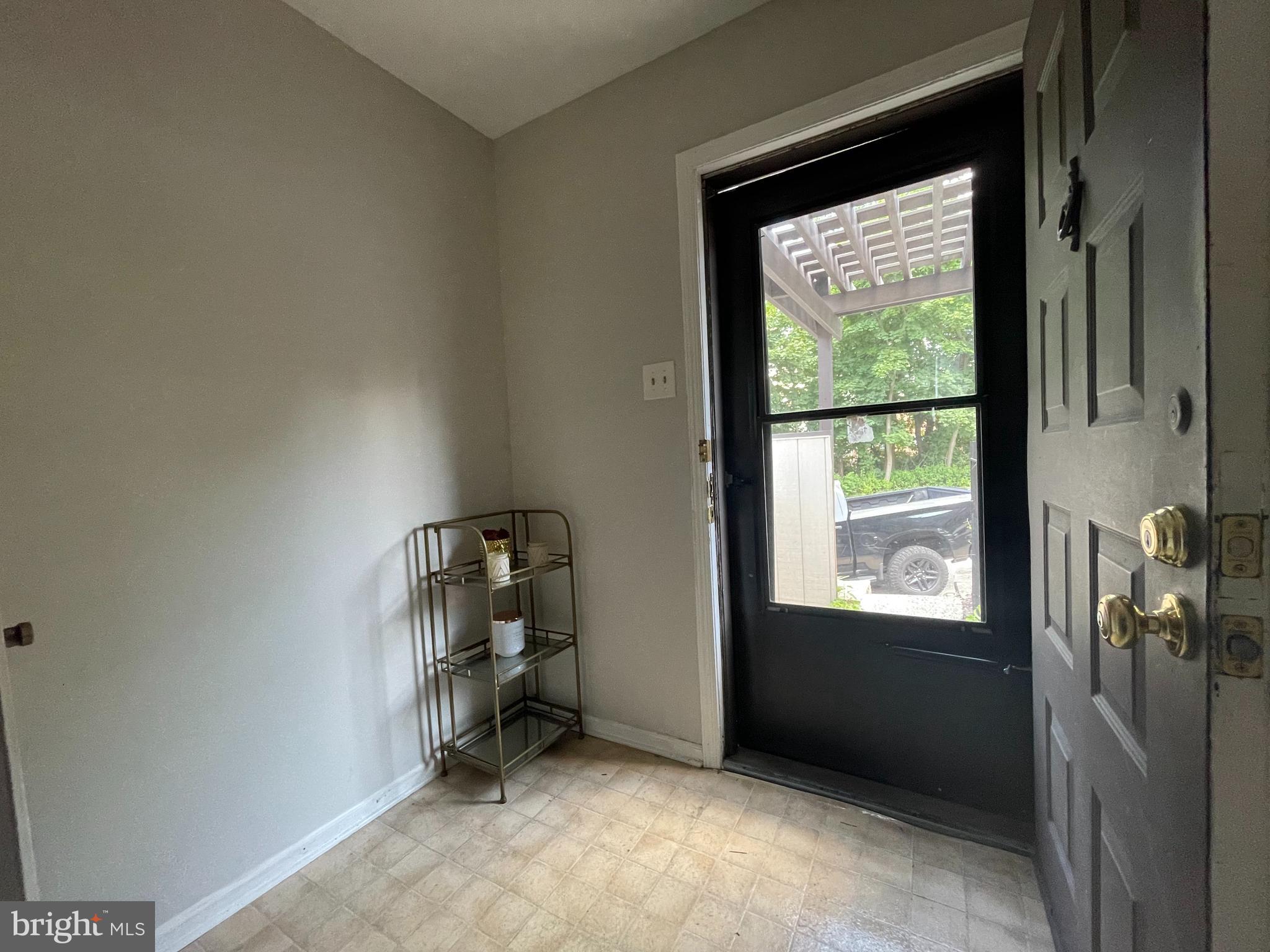 KING OF PRUSSIA - Residential Lease