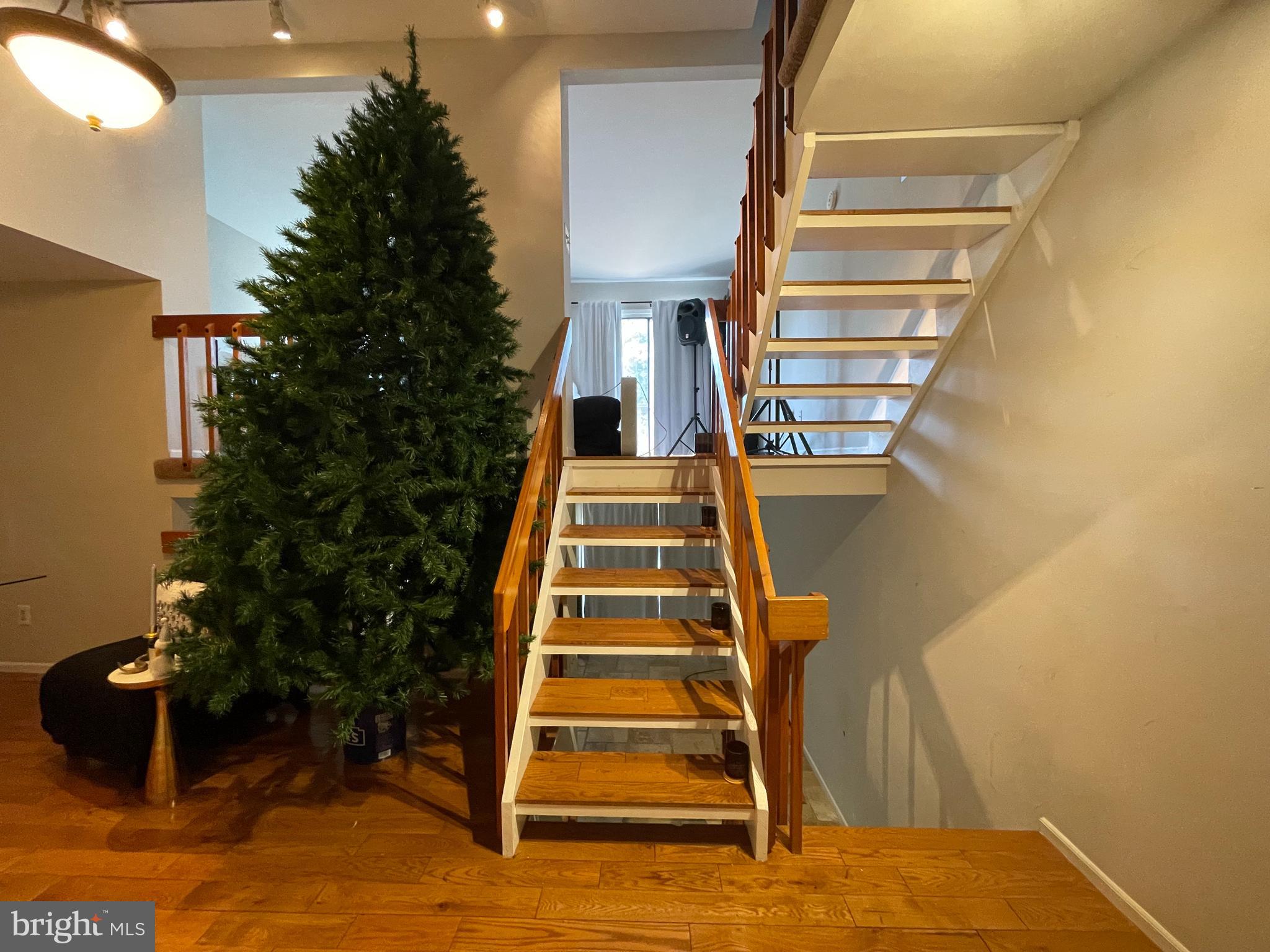 KING OF PRUSSIA - Residential Lease