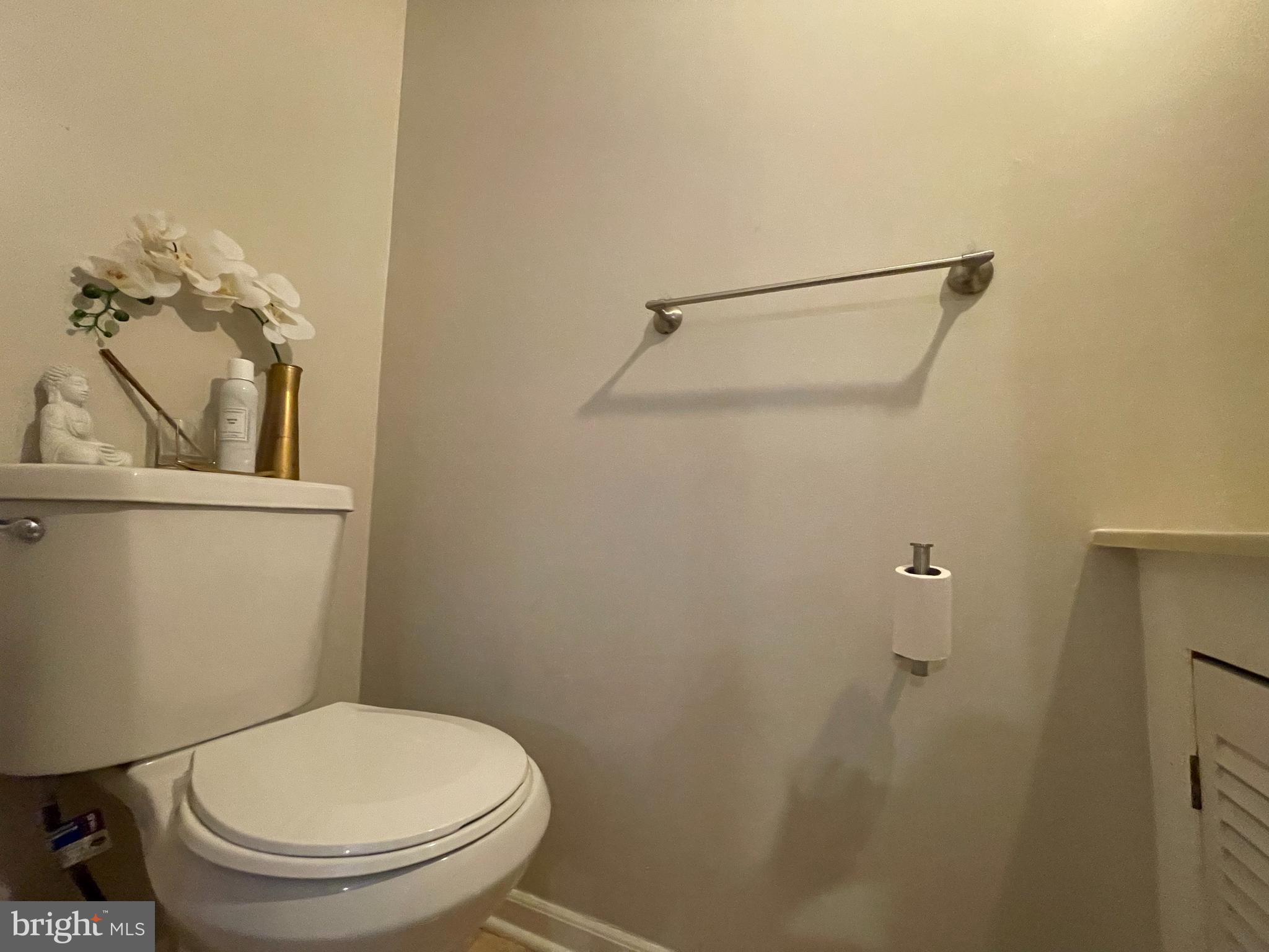 KING OF PRUSSIA - Residential Lease