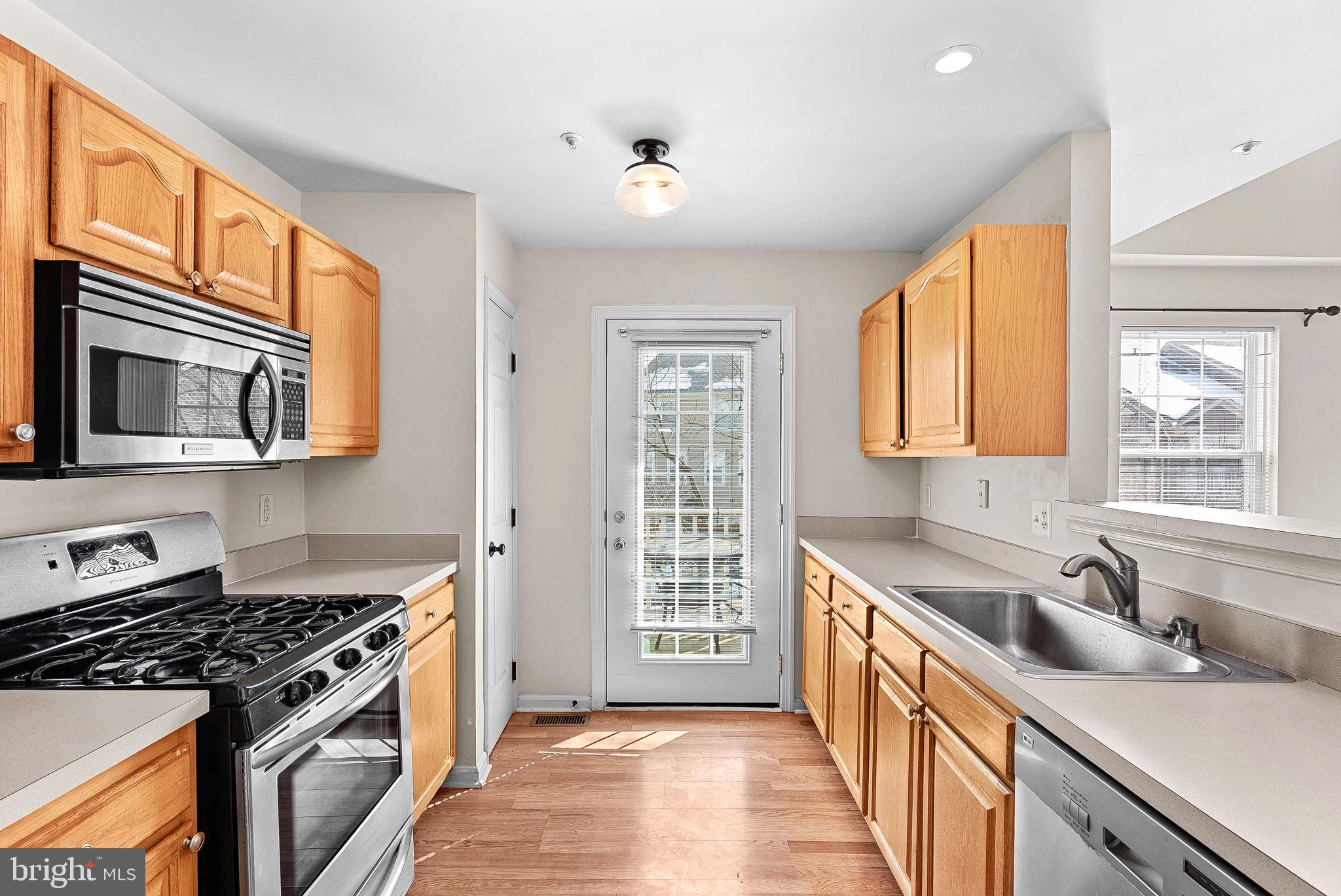 SANDERS MILL - Residential