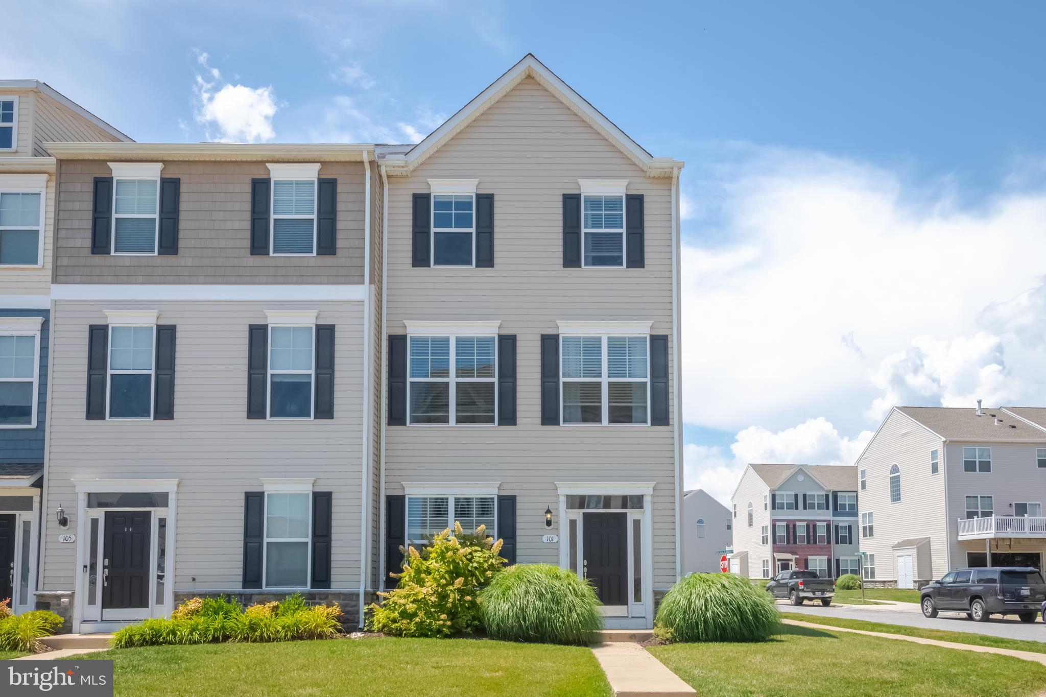 ELLENDALE - Residential