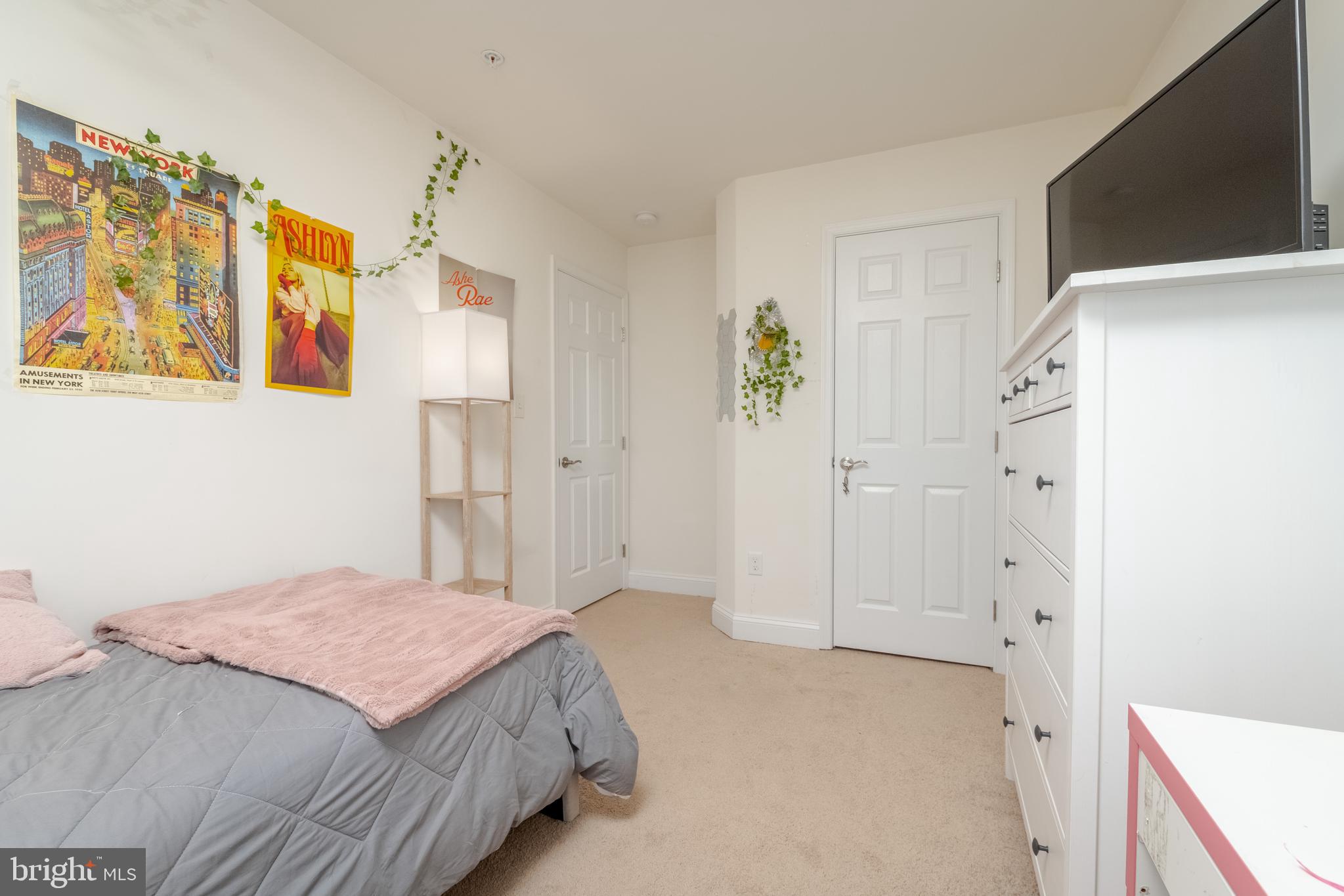 ELLENDALE - Residential