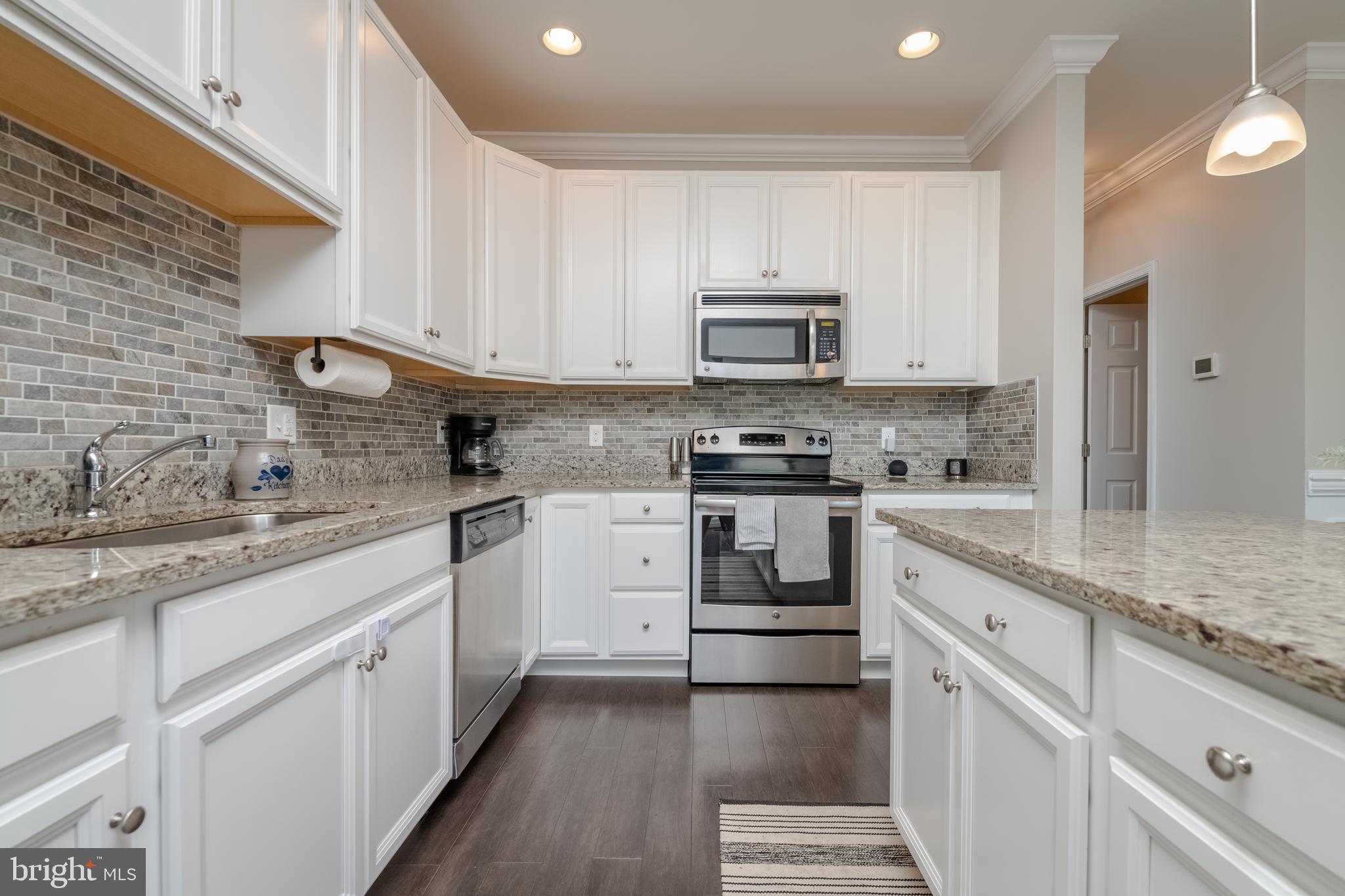 ELLENDALE - Residential