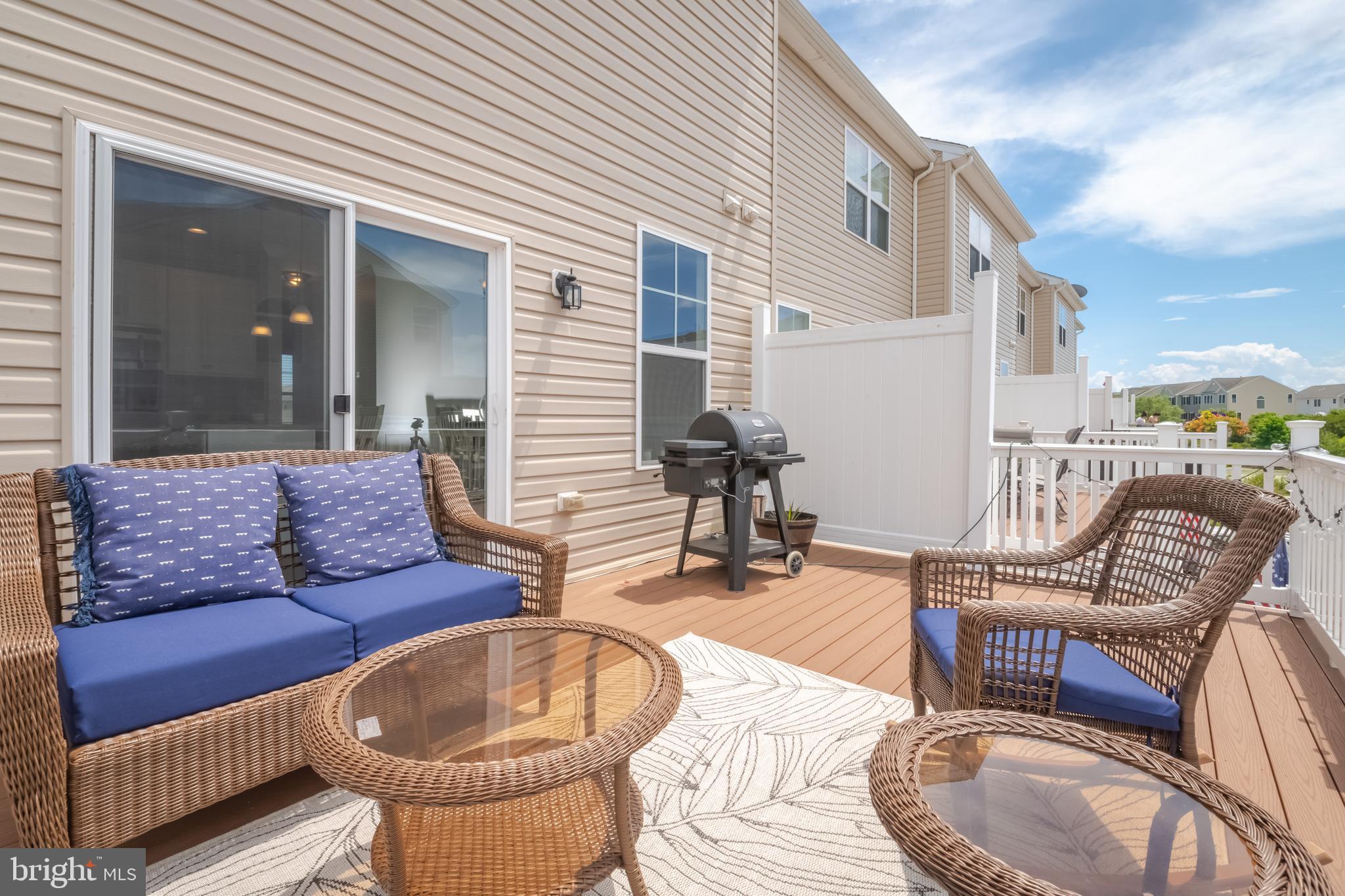 ELLENDALE - Residential