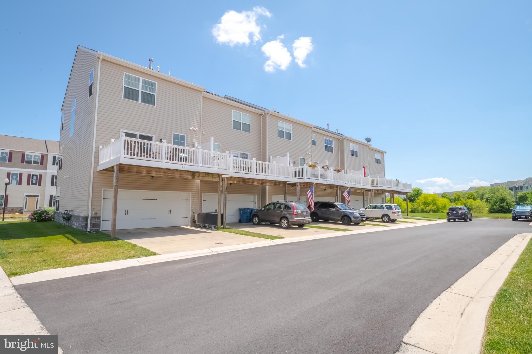 ELLENDALE - Residential