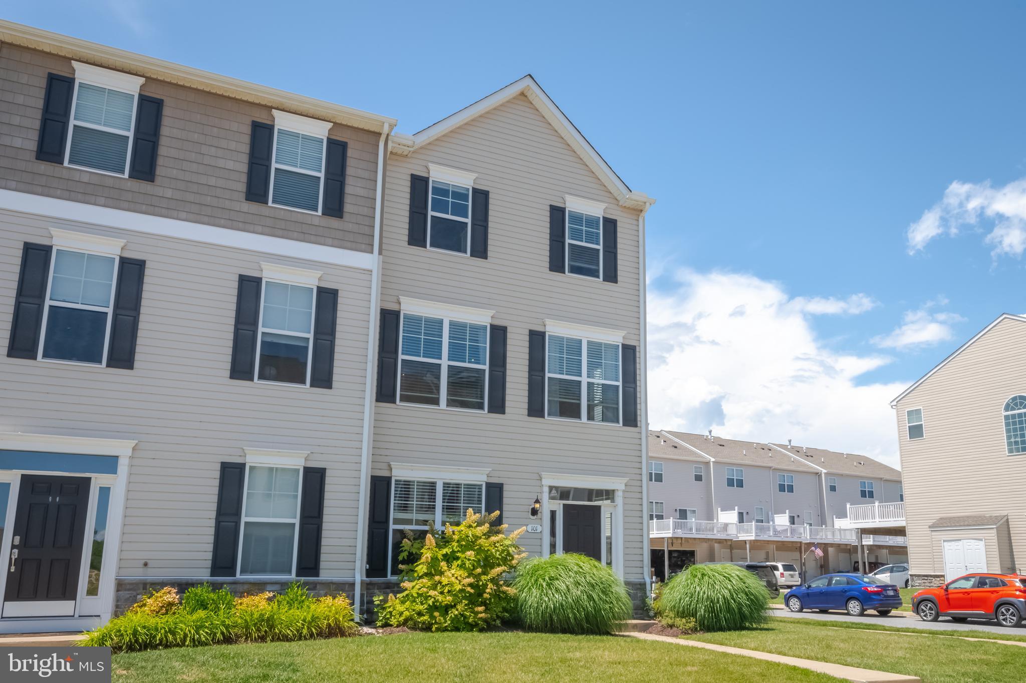 ELLENDALE - Residential