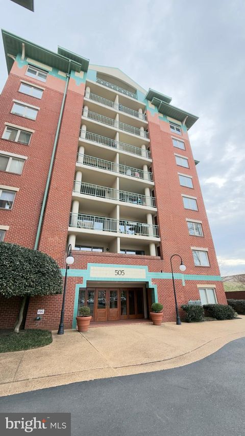 Photo of 505 E Braddock Road #104, ALEXANDRIA, VA 22314 (MLS # VAAX2059858)