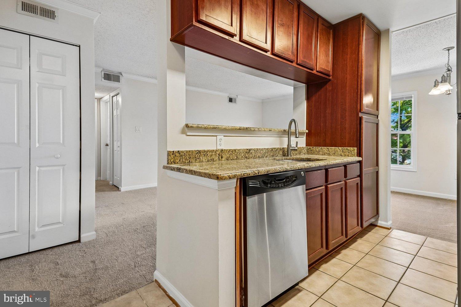 15655 HORSESHOE LANE