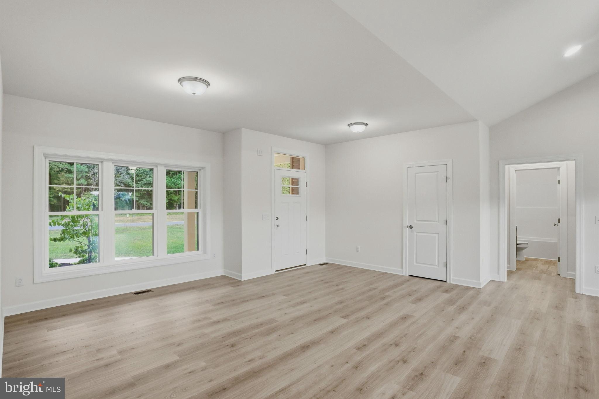 425 GREENBROOK DR