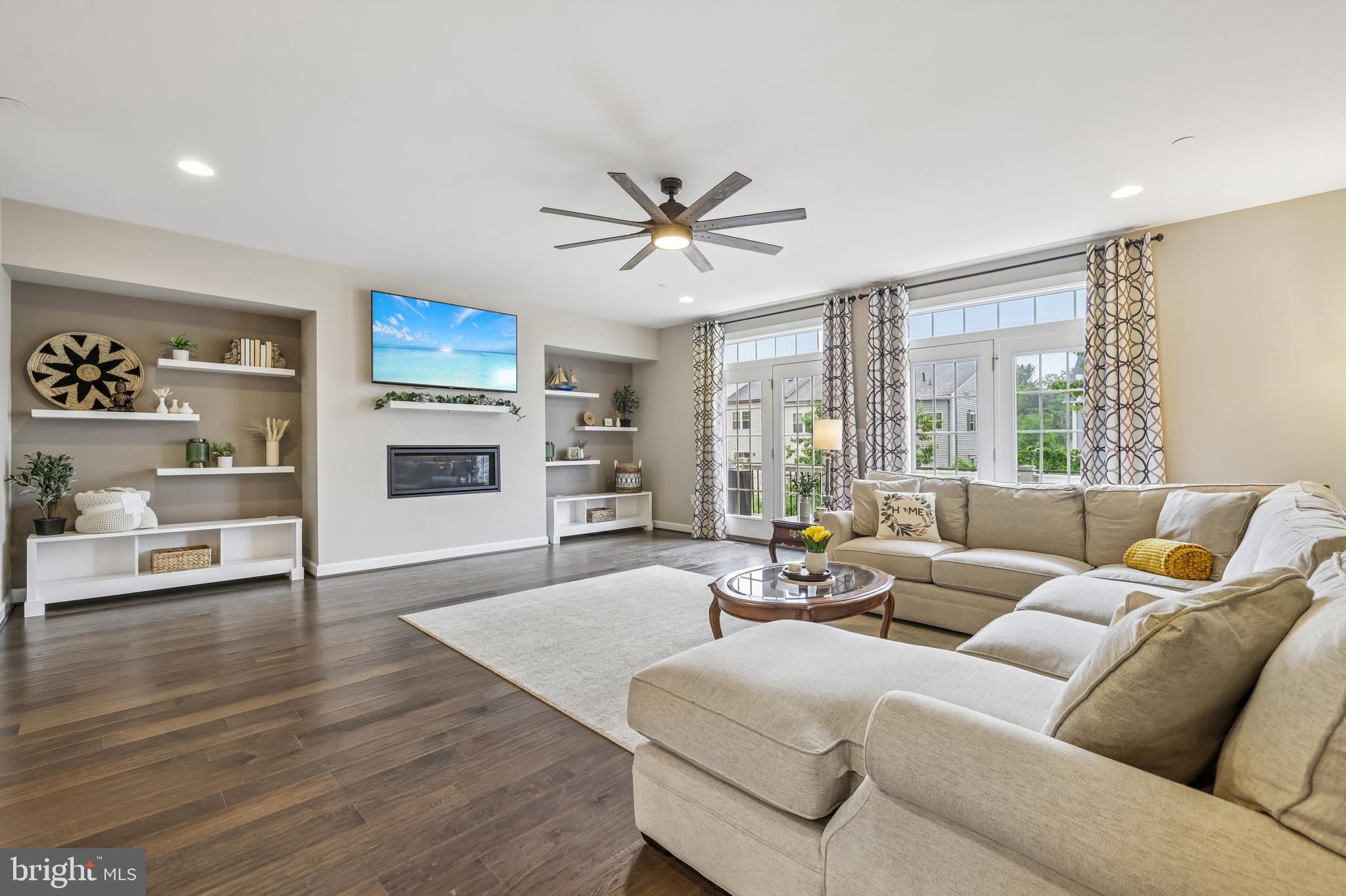PARKSIDE - Residential