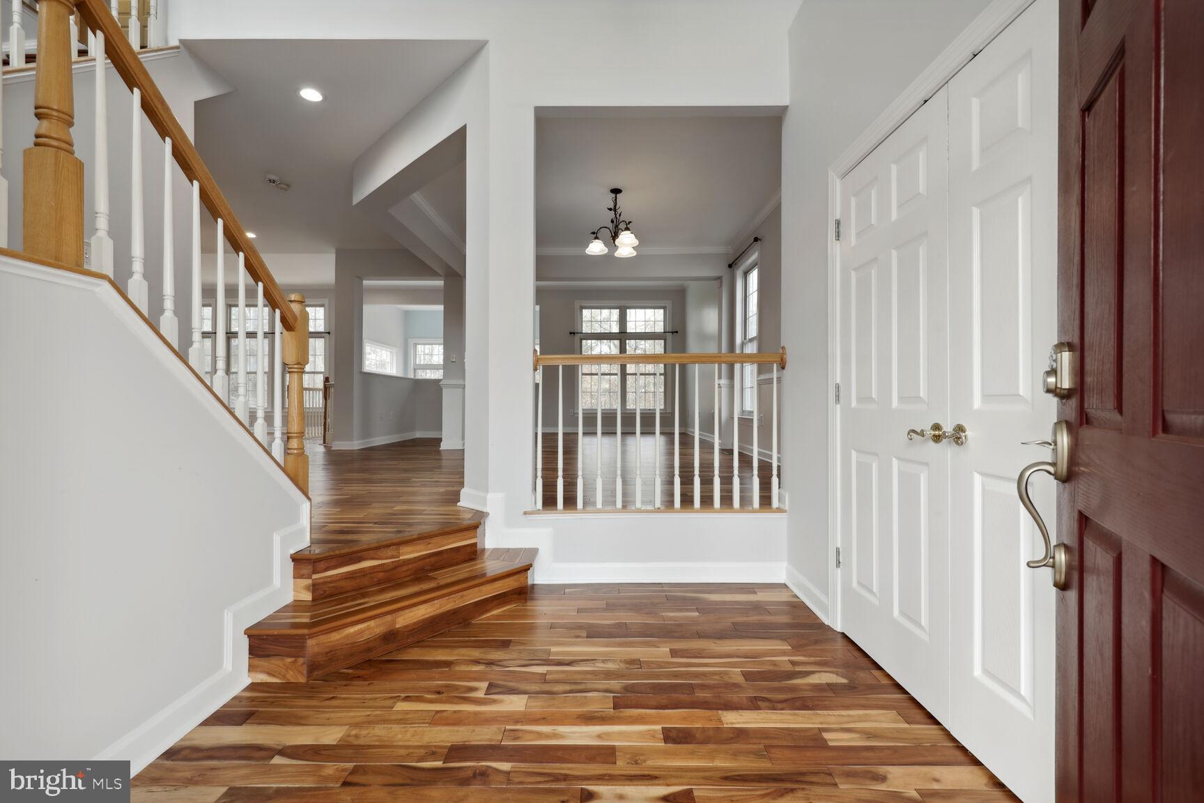 HIGHLAND OAKS - Residential