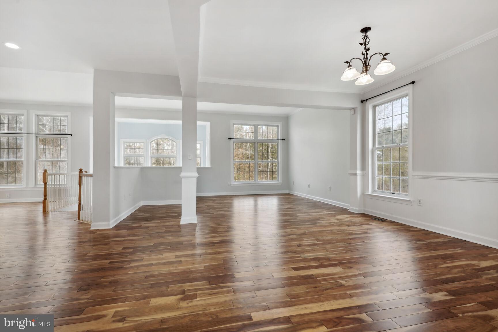 HIGHLAND OAKS - Residential