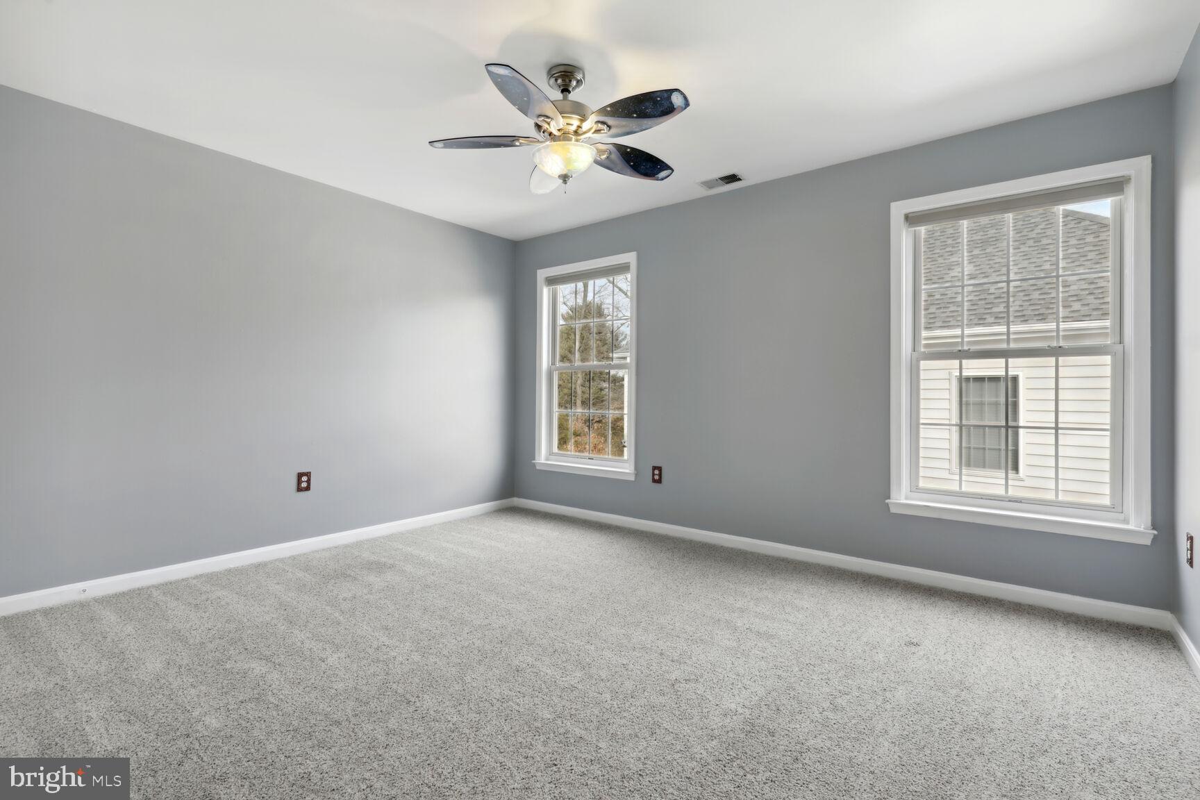 HIGHLAND OAKS - Residential