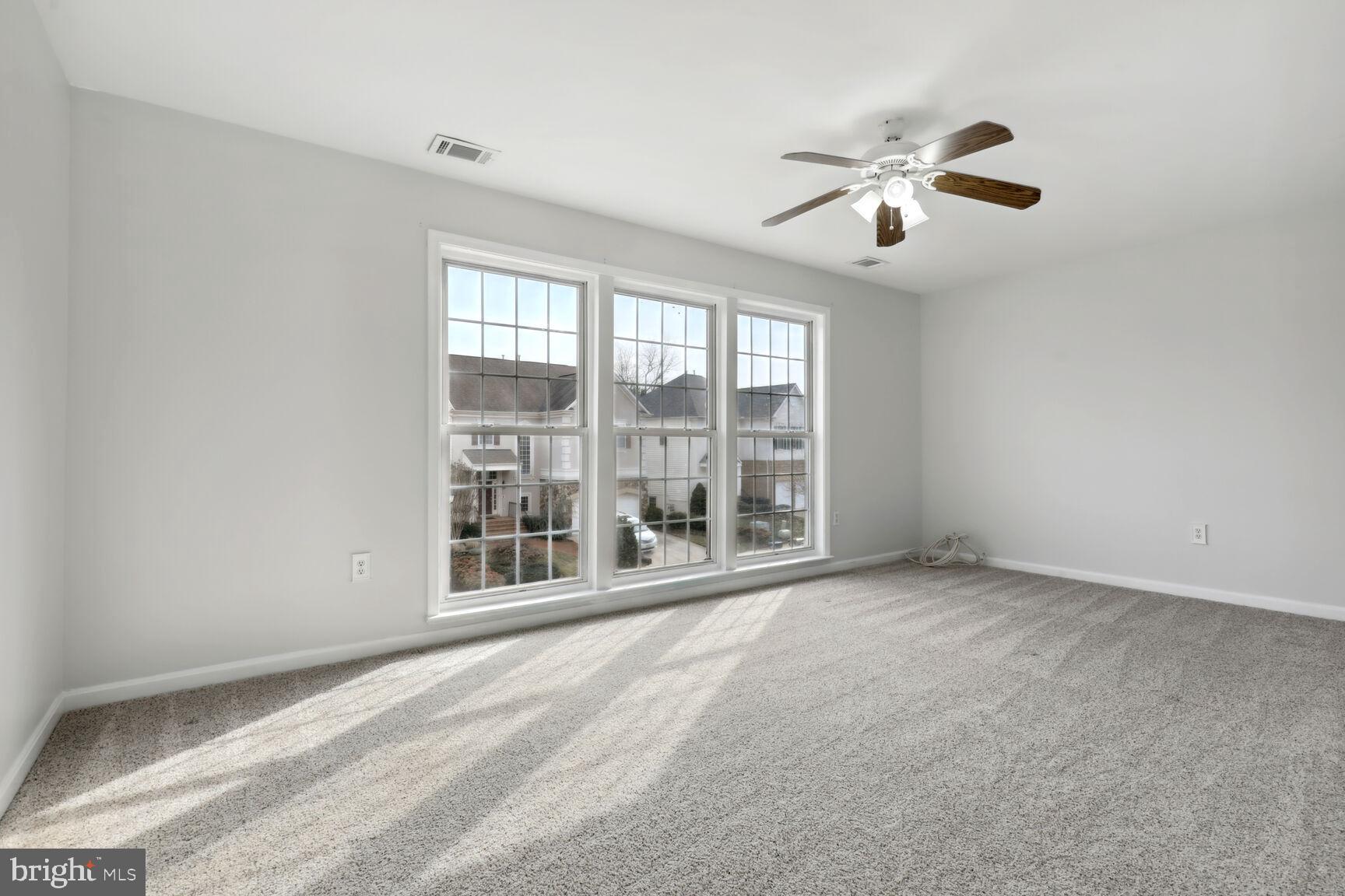 HIGHLAND OAKS - Residential