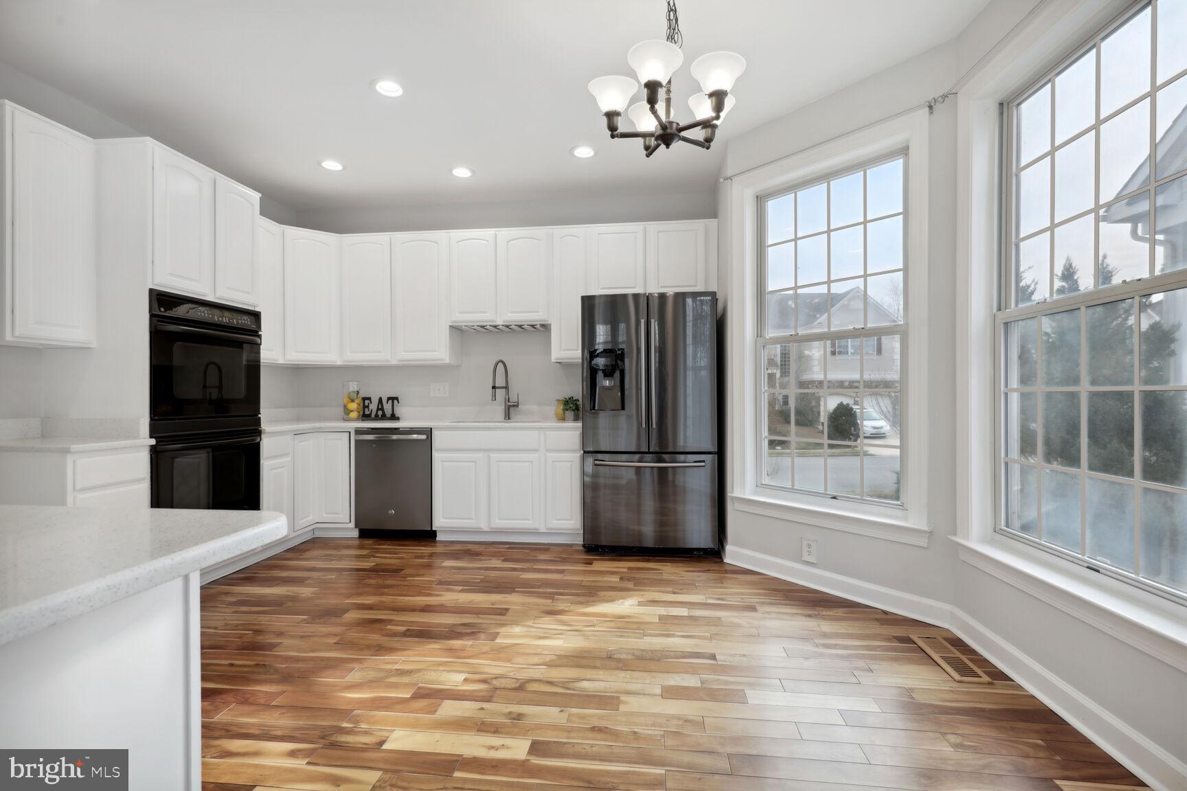 HIGHLAND OAKS - Residential