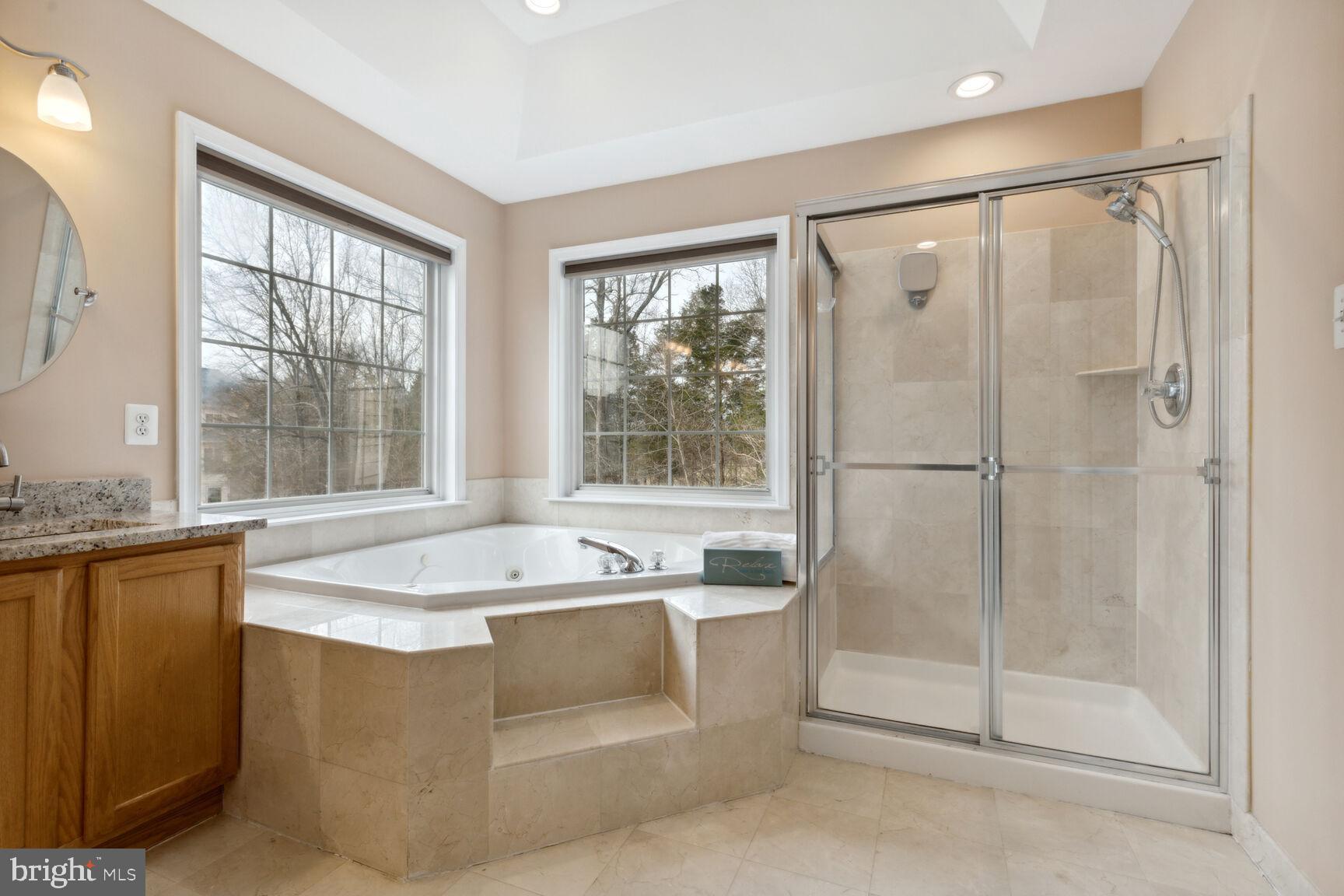 HIGHLAND OAKS - Residential