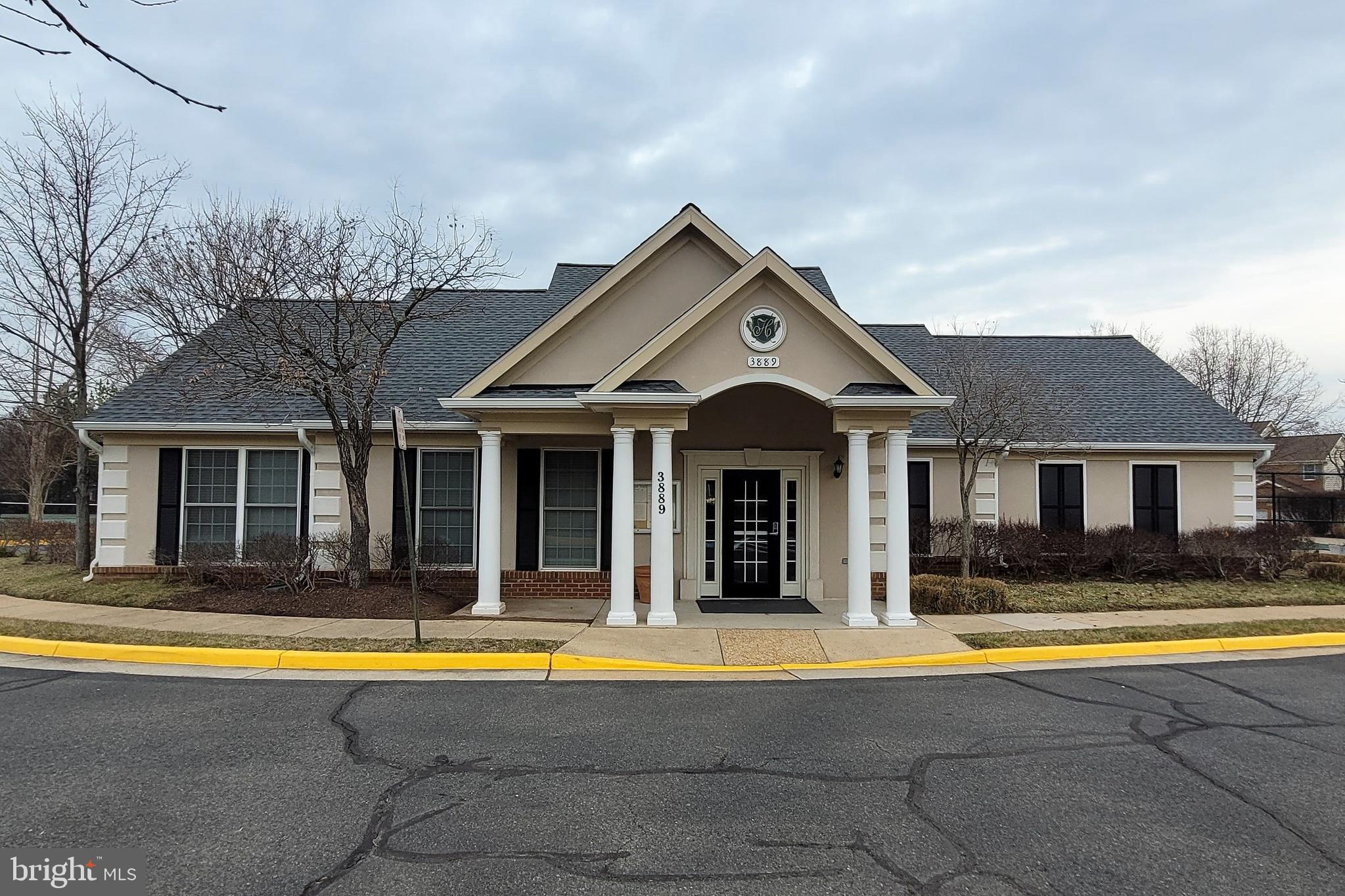 HIGHLAND OAKS - Residential