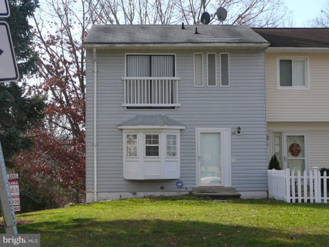 Townhouse For Rent - 39 Wayside Court<br/> STAFFORD, VA 22554
