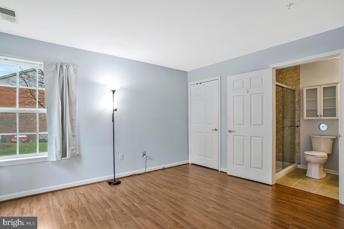 CROMWELL FOUNTAIN - Residential