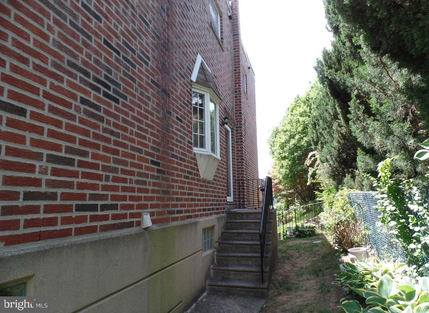 1010 STRAHLE STREET