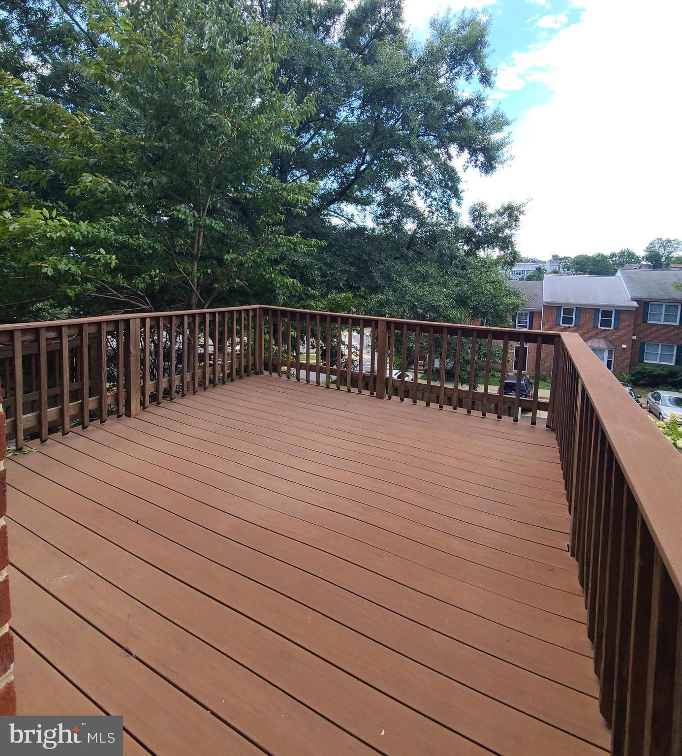 HENSON PARK - Residential Lease