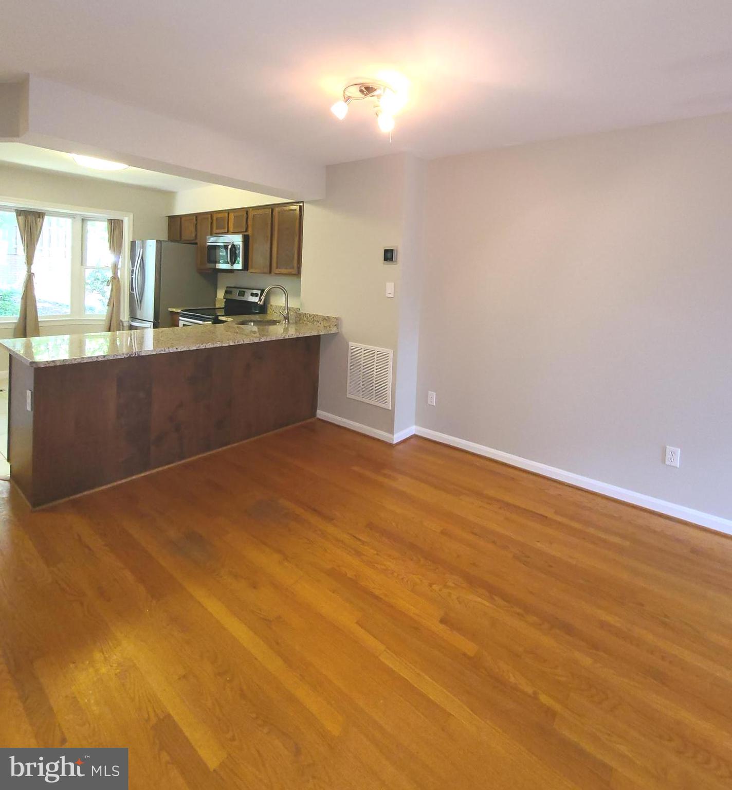 HENSON PARK - Residential Lease